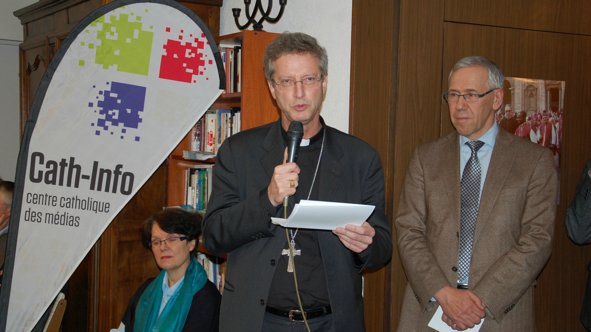 Einweihung von Cath-Info in Lausanne: Medienbischof Alain de Raemy und Direktor Bernard Litzler