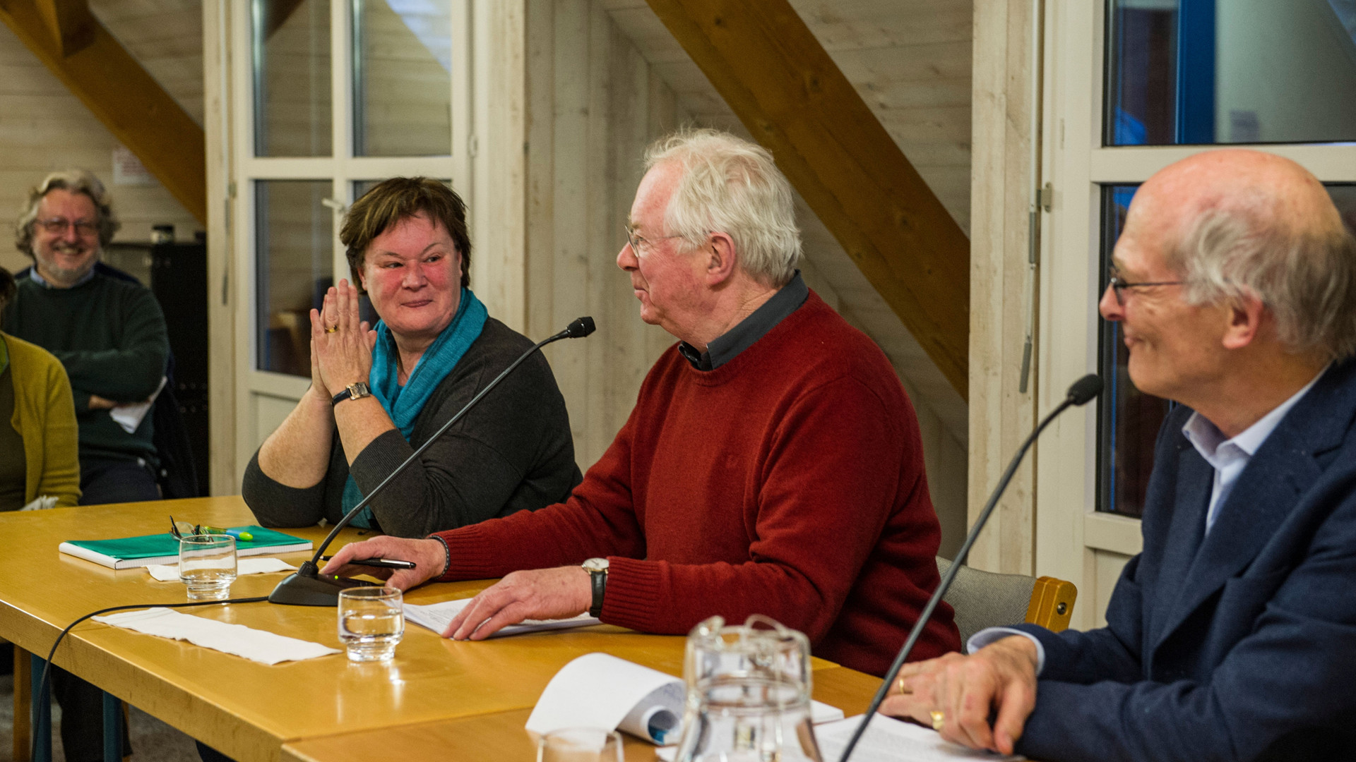 Monika Schmid, Fulbert Steffensky und Erwin Koller an einer Tagung 2015 in Luzern.