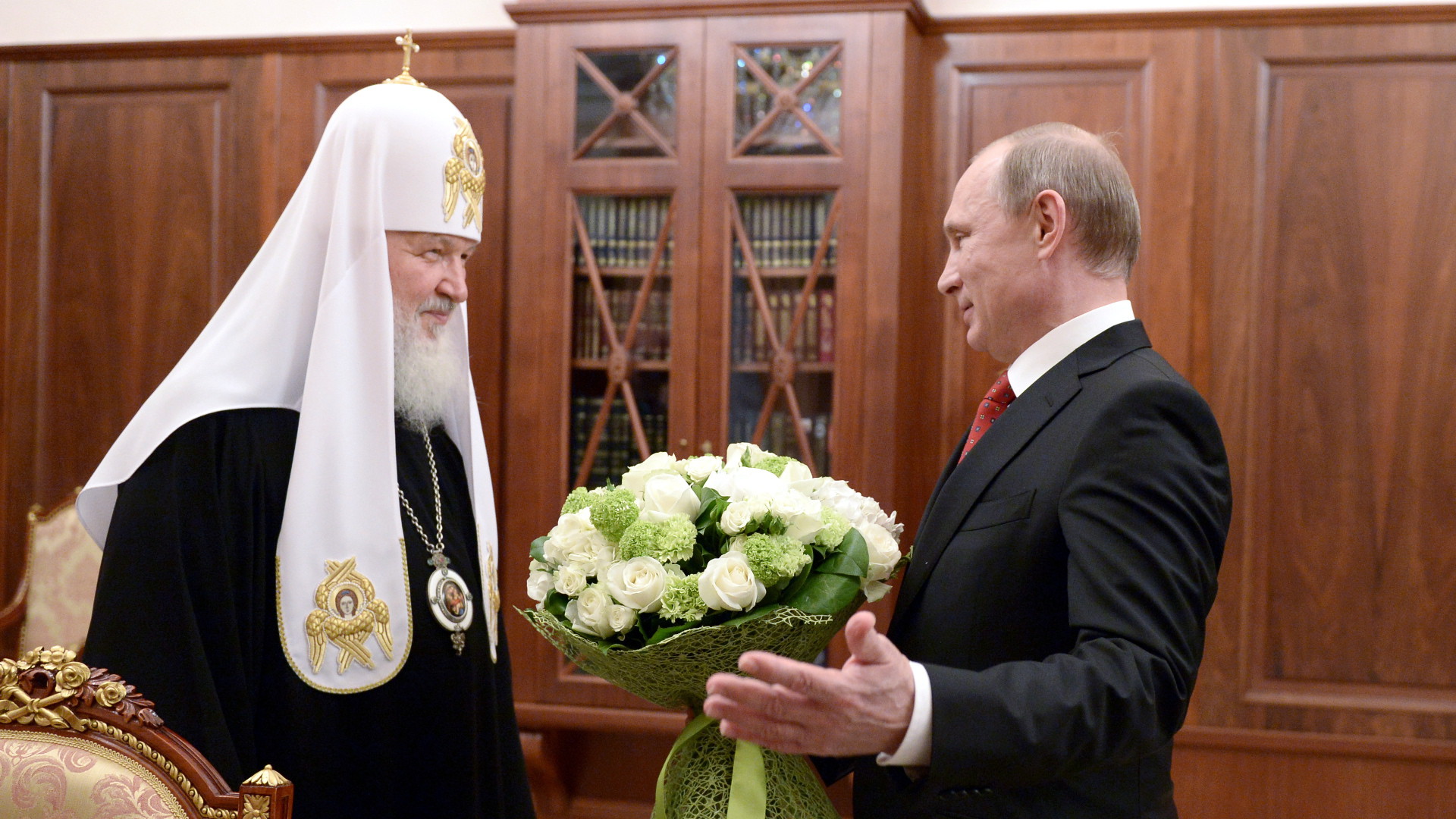 Ein Herz und eine Seele:  Wladimir Putin bei einem Treffen mit Patriarch Kirill von Moskau. und ganz Russland.