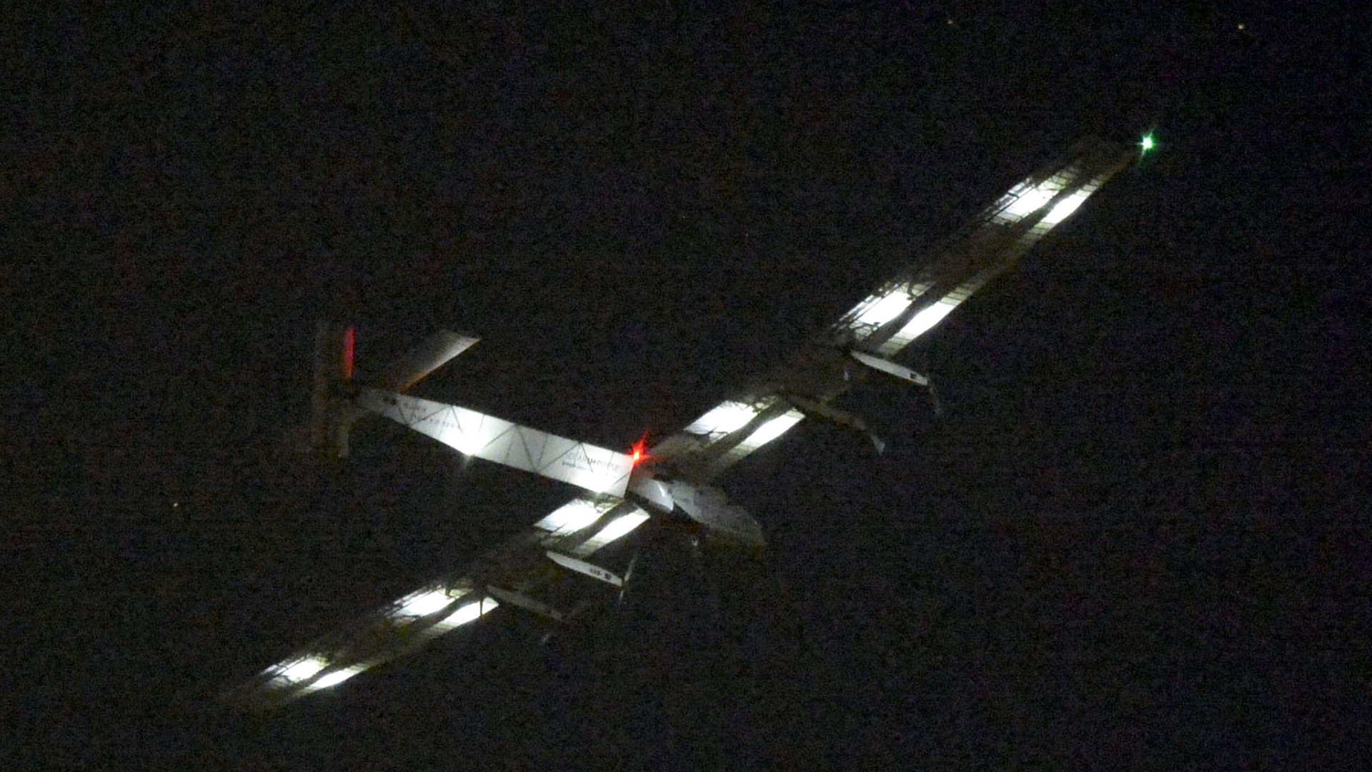 «Solar Impulse 2» auf dem Weg zur Erdumrundung
