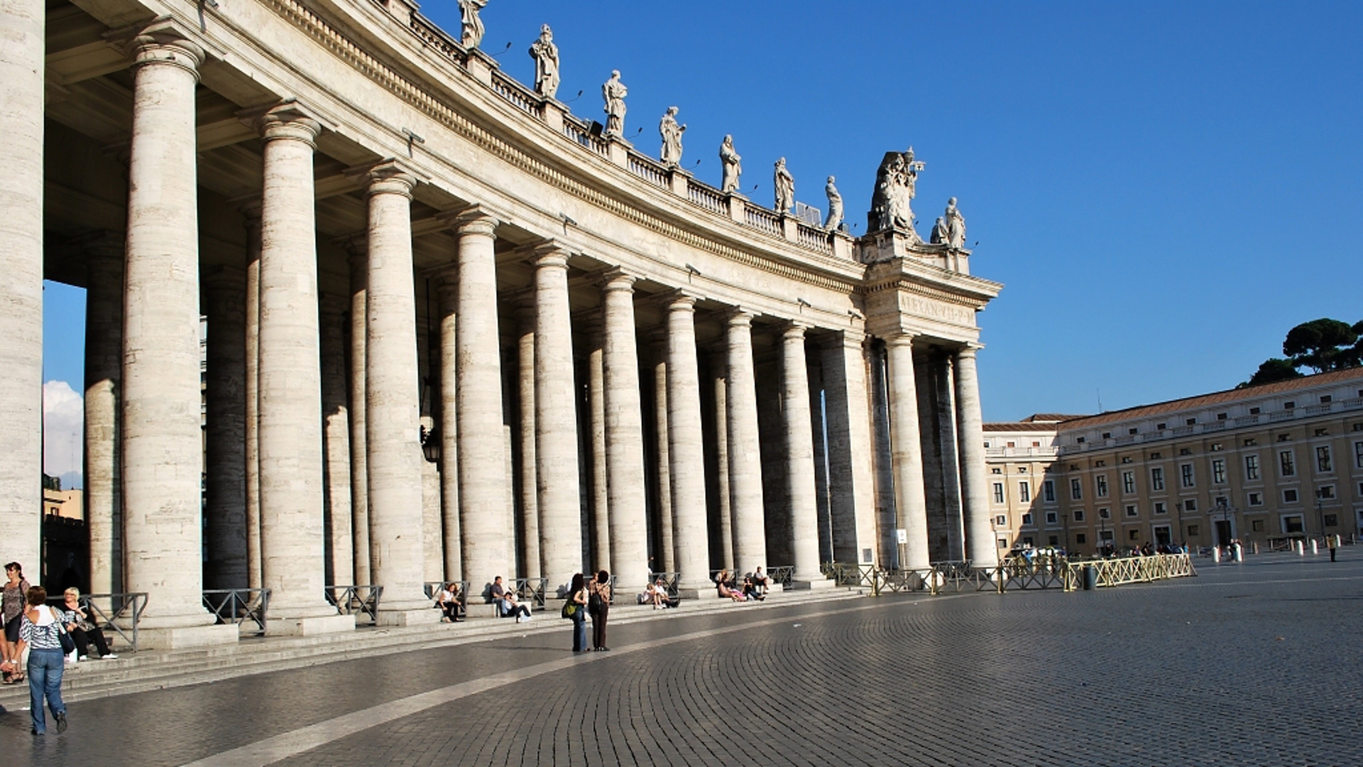 Kolonnaden beim Petersplatz in Rom
