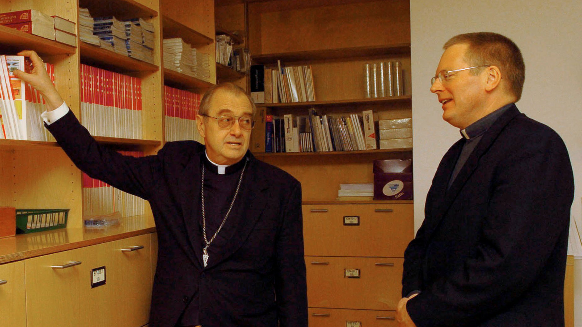 Thomas E. Gullickson (rechts), Nuntius für die Schweiz und Liechtenstein, mit Erzbischof Erwin Josef Ender