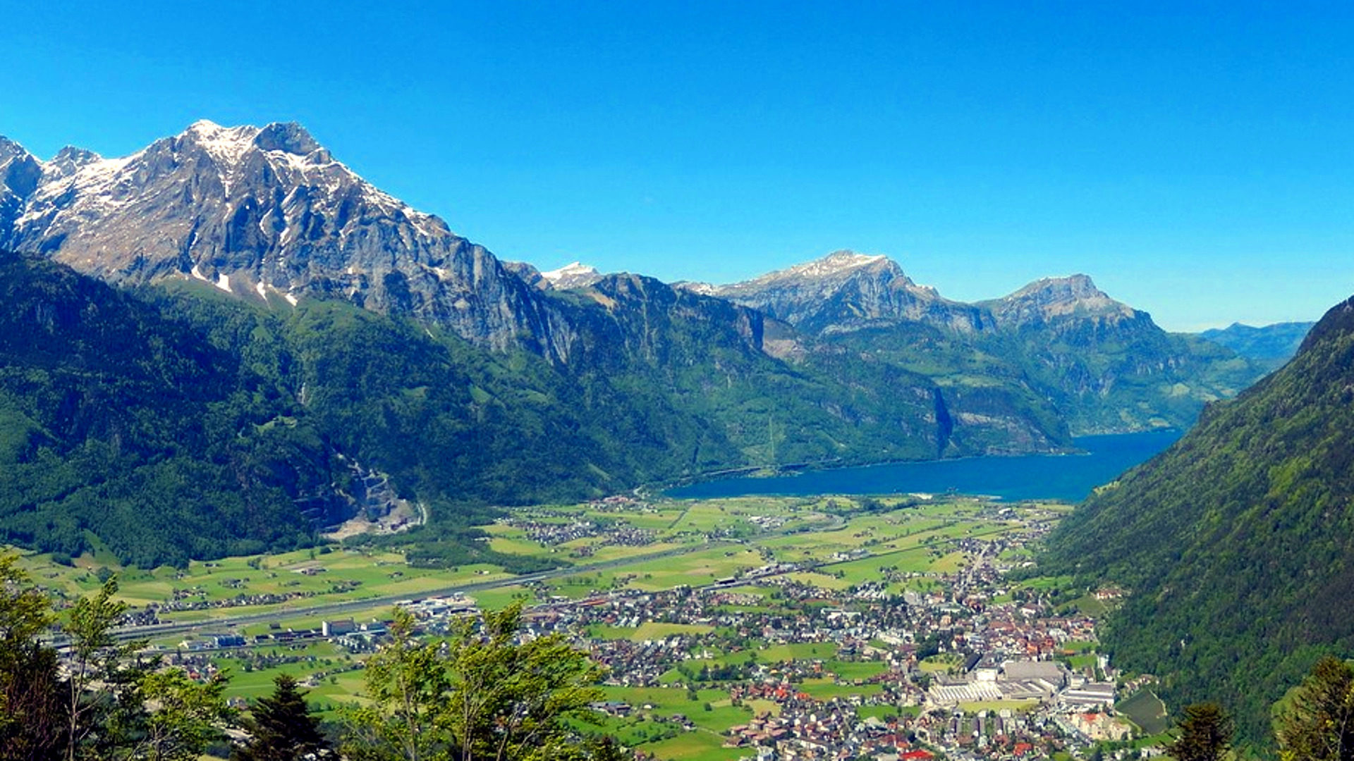 Altdorf und Urnersee