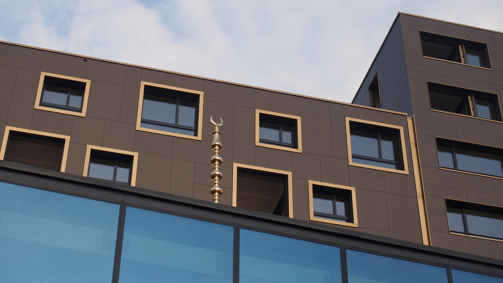 Muslimisches Symbol am Haus der Religionen