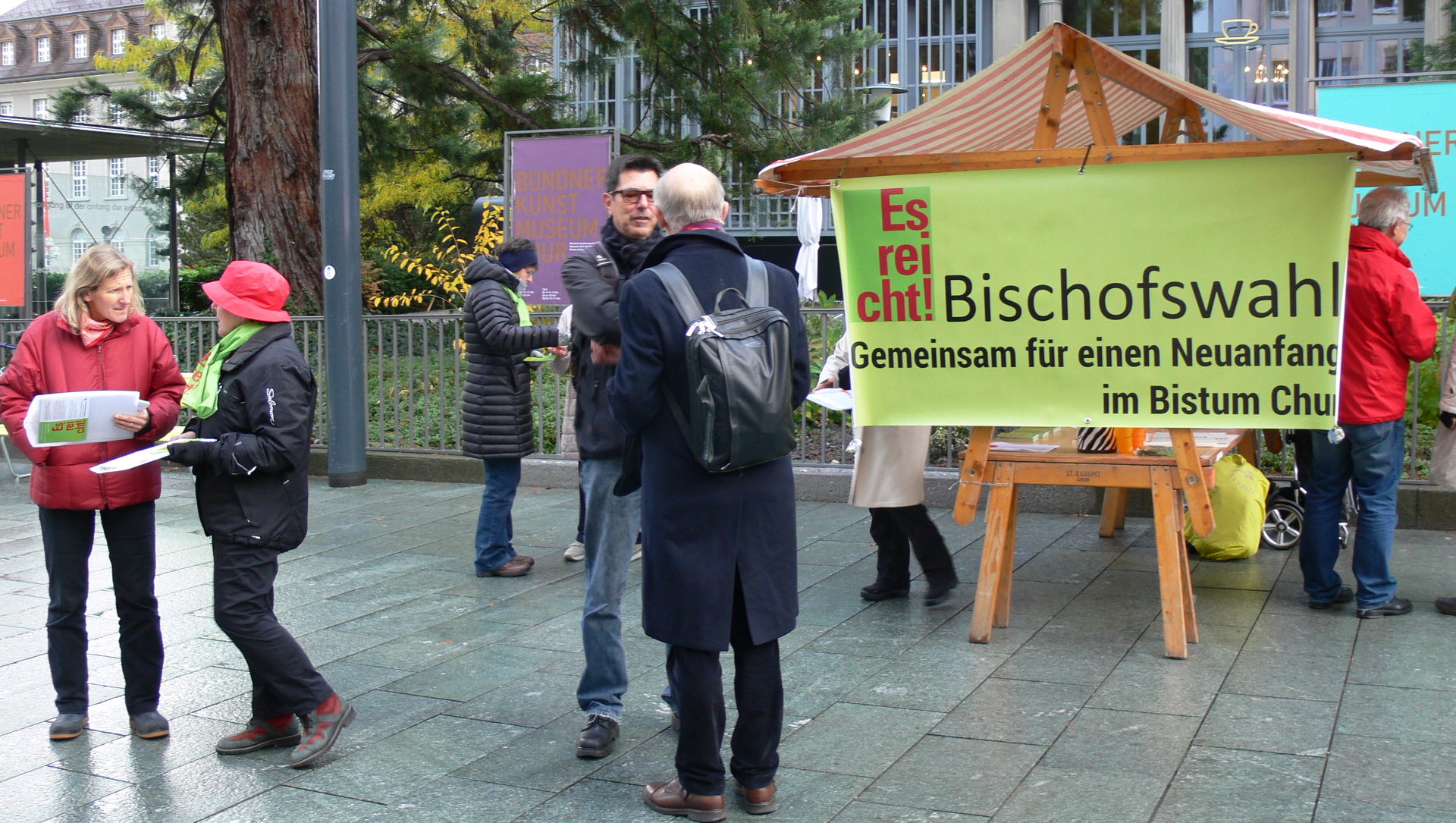 Unterschriftensammlung der Allianz "Es reicht" in Chur