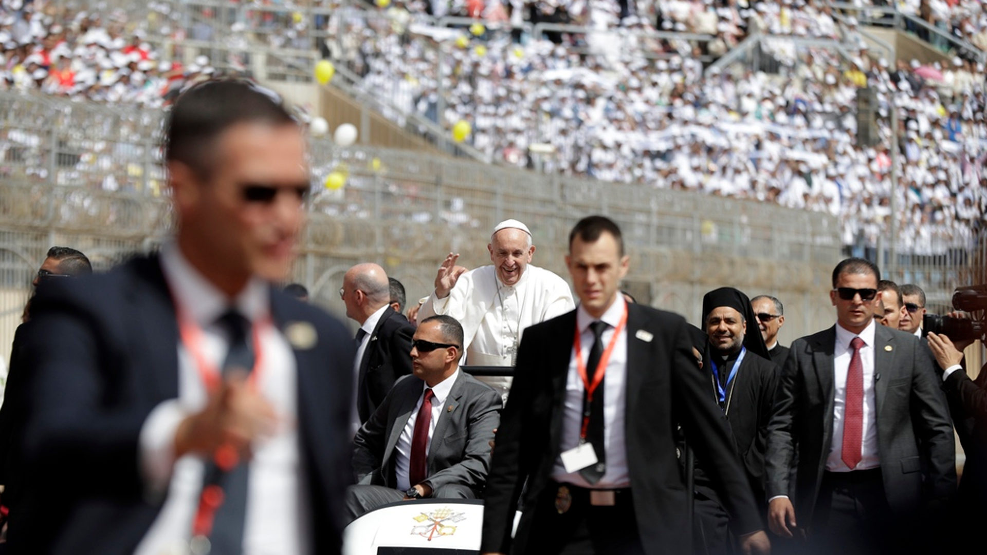 Papst Franziskus im Defense Stadion in Kairo keystone  Gregorio Borgia