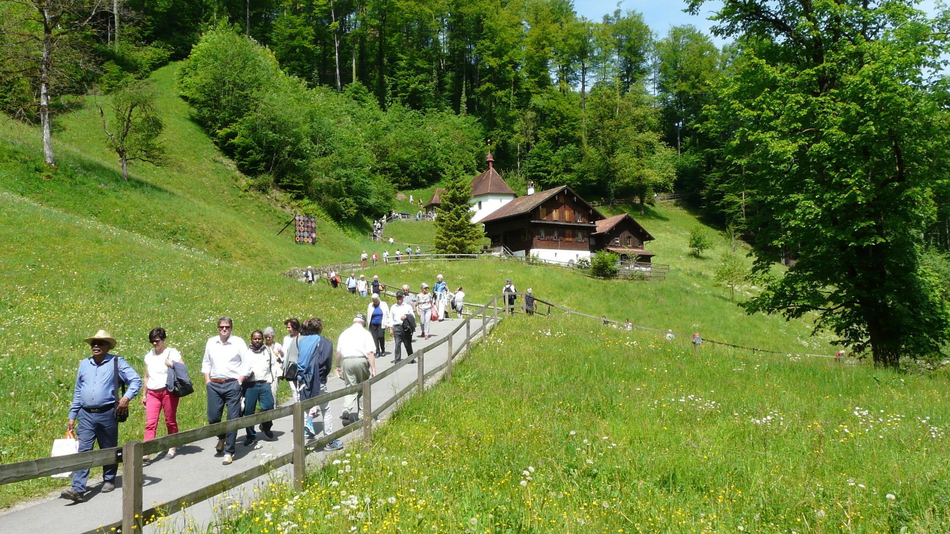 Pilger in der Ranftschlucht