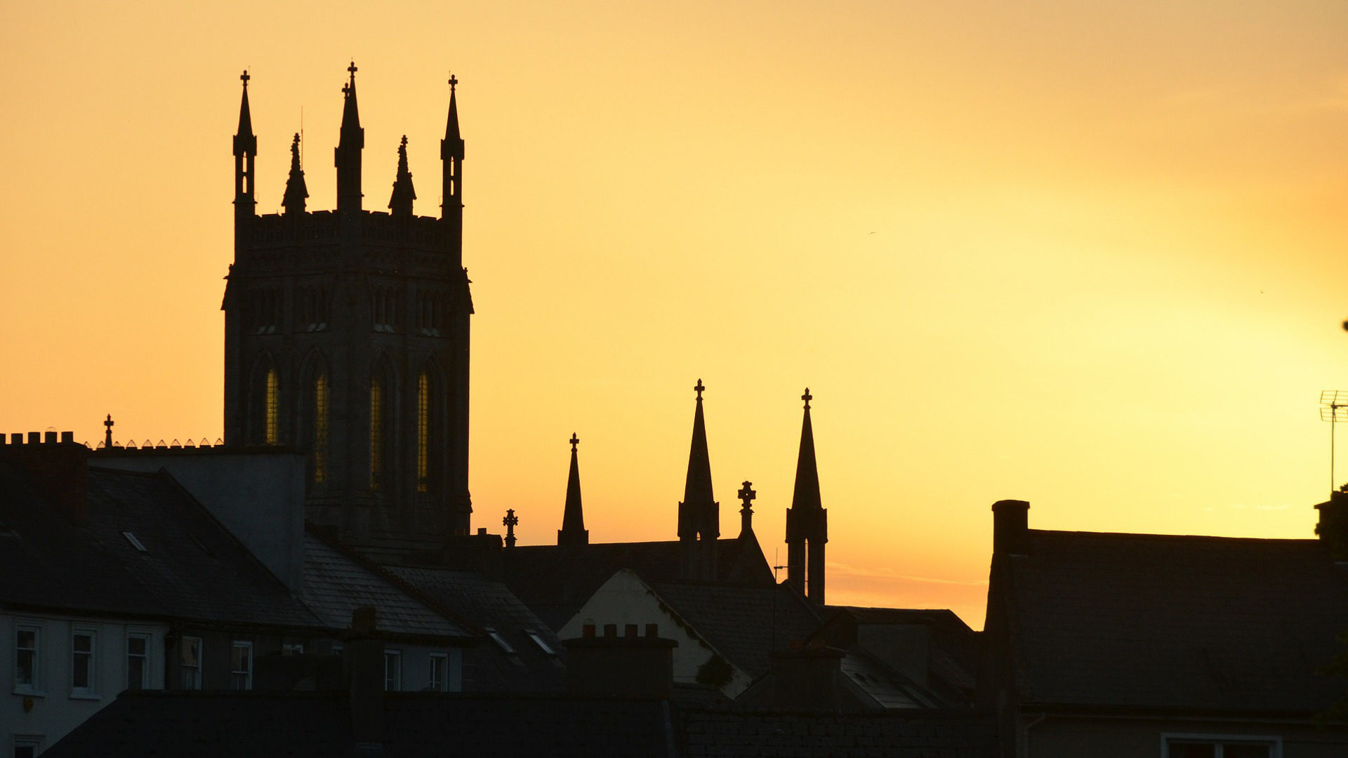 Kilkenney, Irland, im Abendlicht.