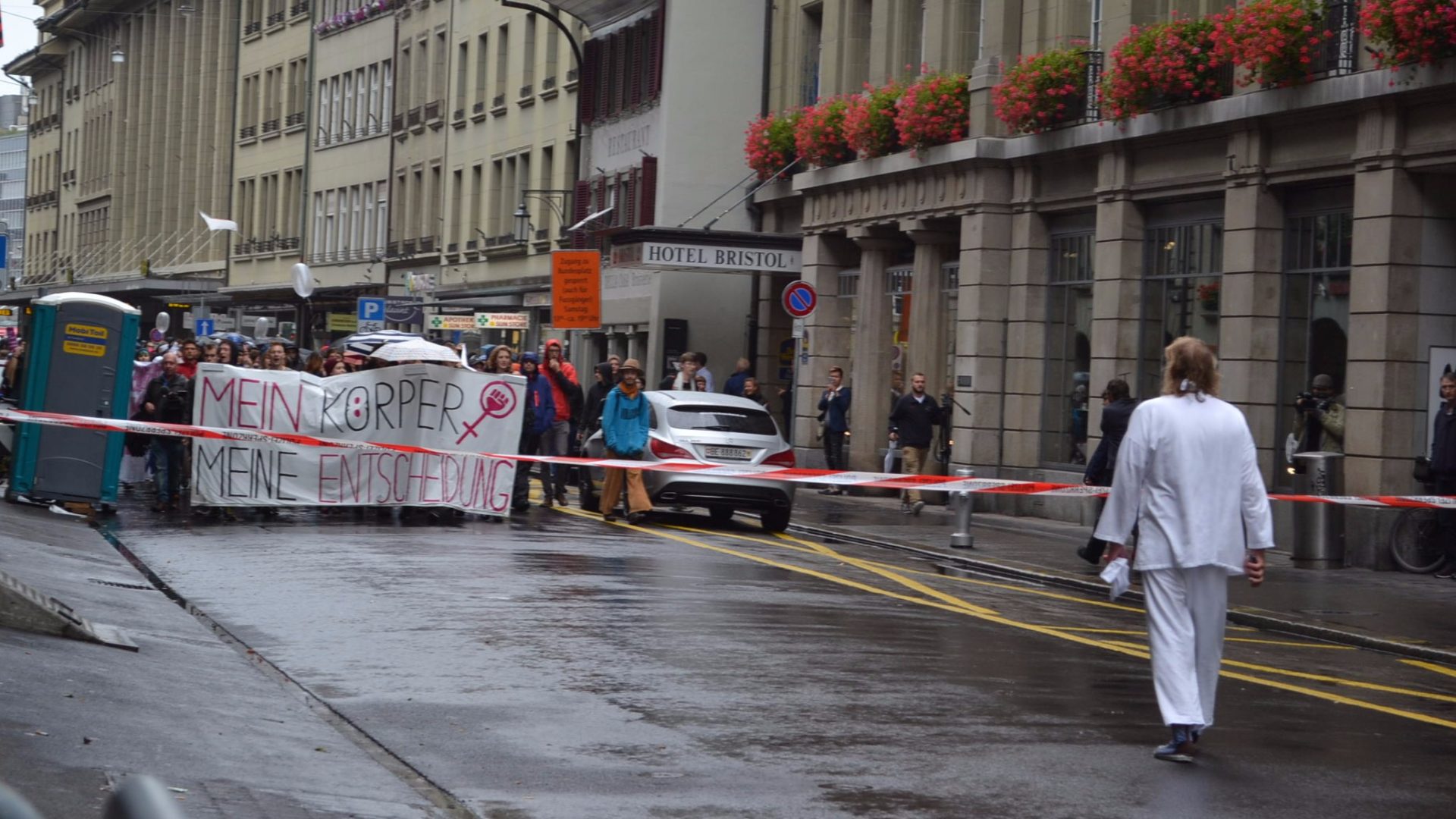 Gegendemo zum "Marsch fürs Läbe" 2016 in Bern