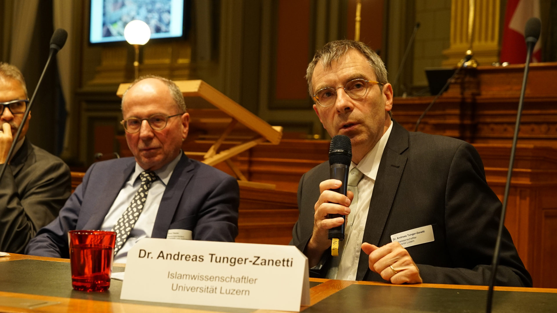 Der Luzerner Islamwissenschaftler Andreas Tunger-Zanetti (rechts) formuliert auch Erwartungen an die Muslime.
