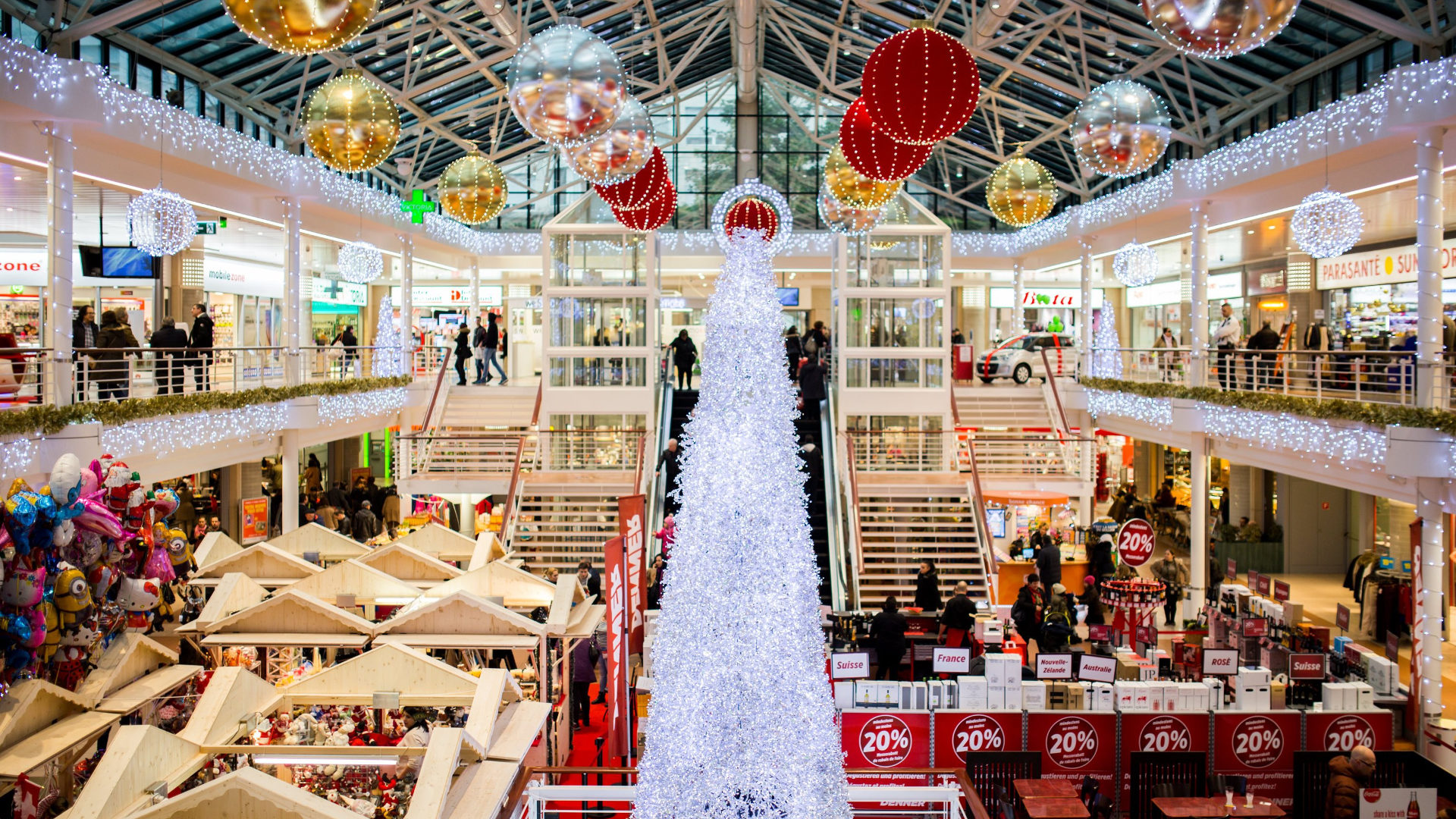 Einkaufszentrum in der Weihnachtszeit