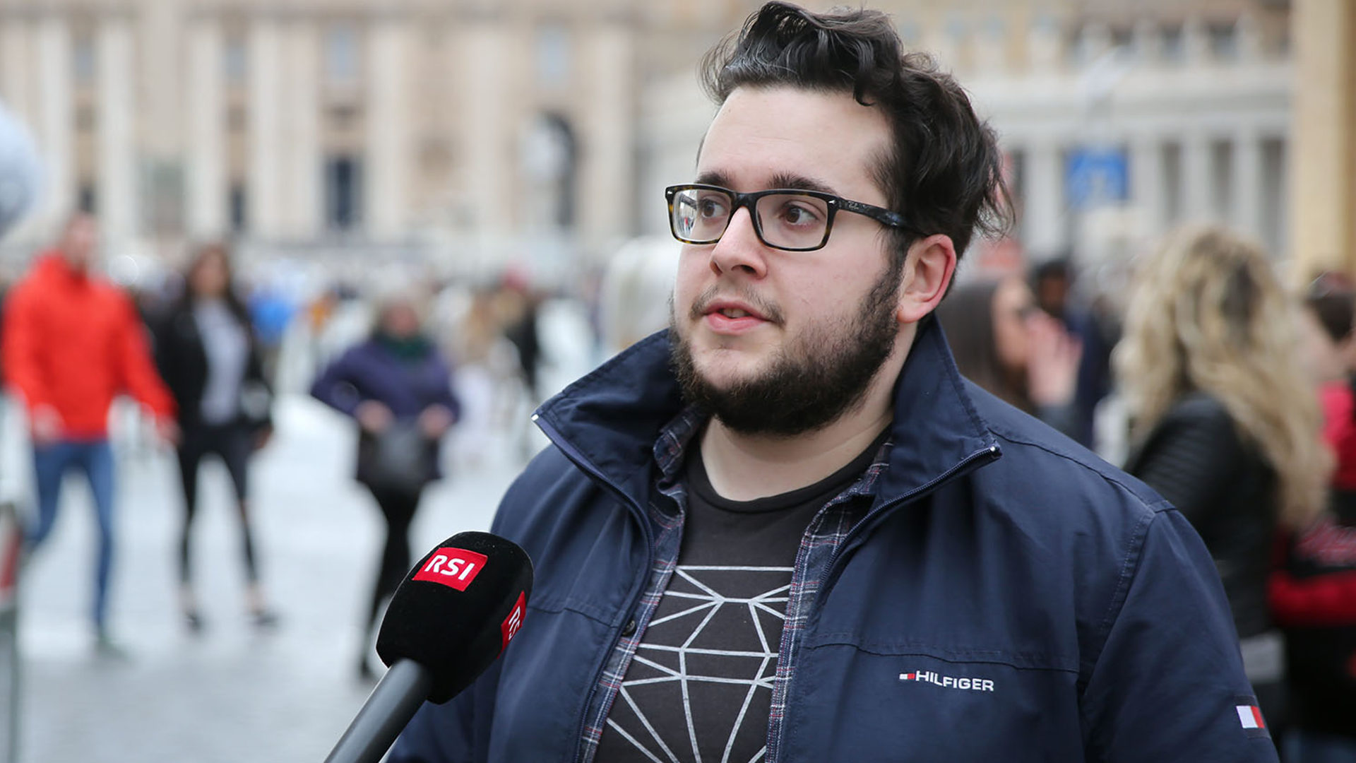 Sandro Bucher beim Interview