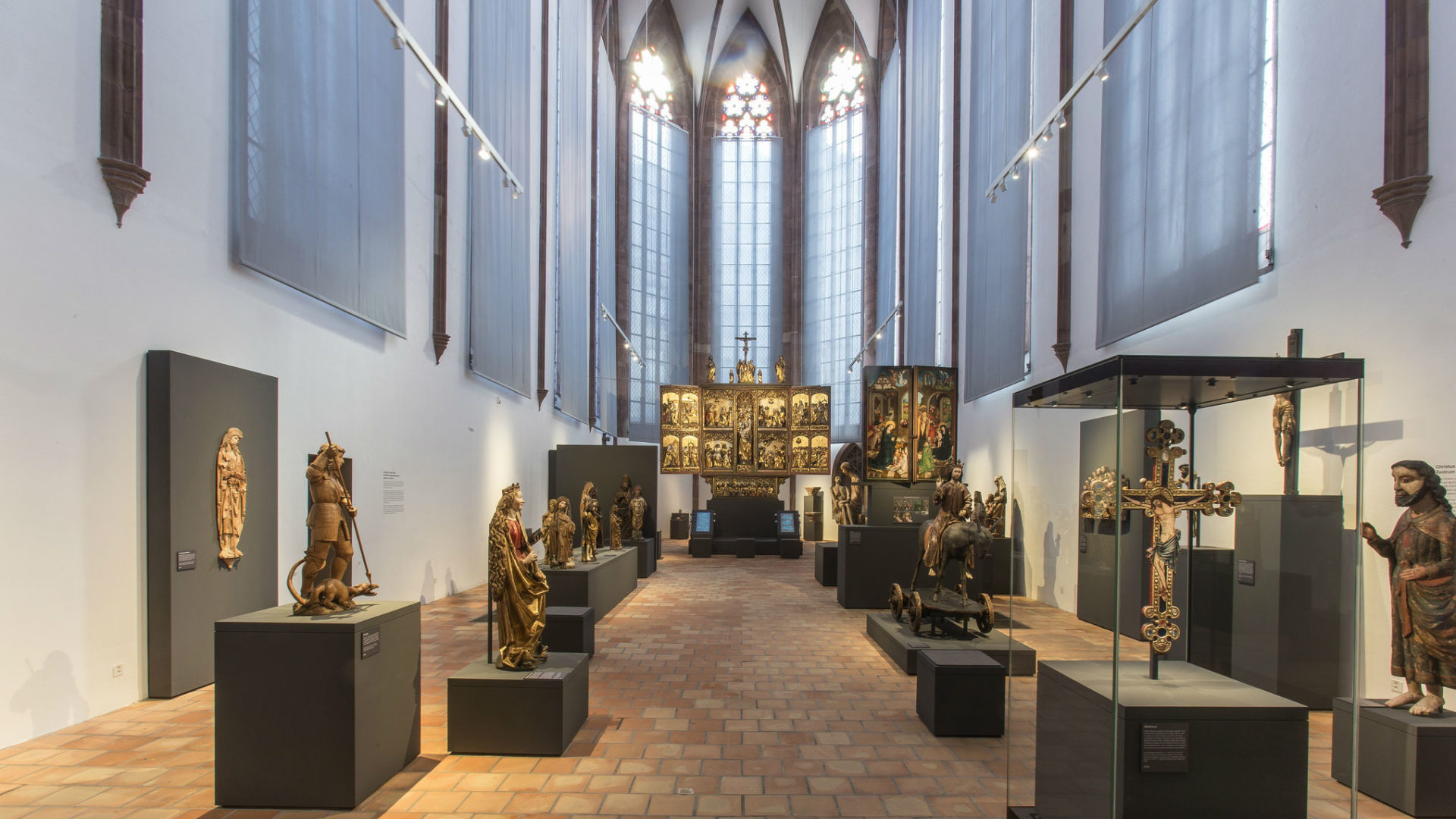 Ausstellung Glaubenswelten im Mittelalter in der Bärfusskirce Basel