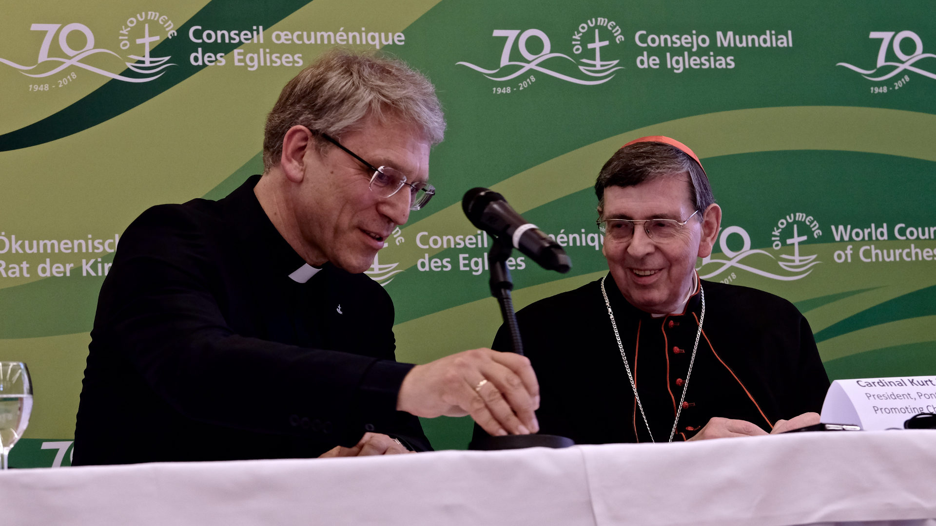 Olav Fykse Tveit, und Kardinal Kurt Koch an der Pressekonferenz