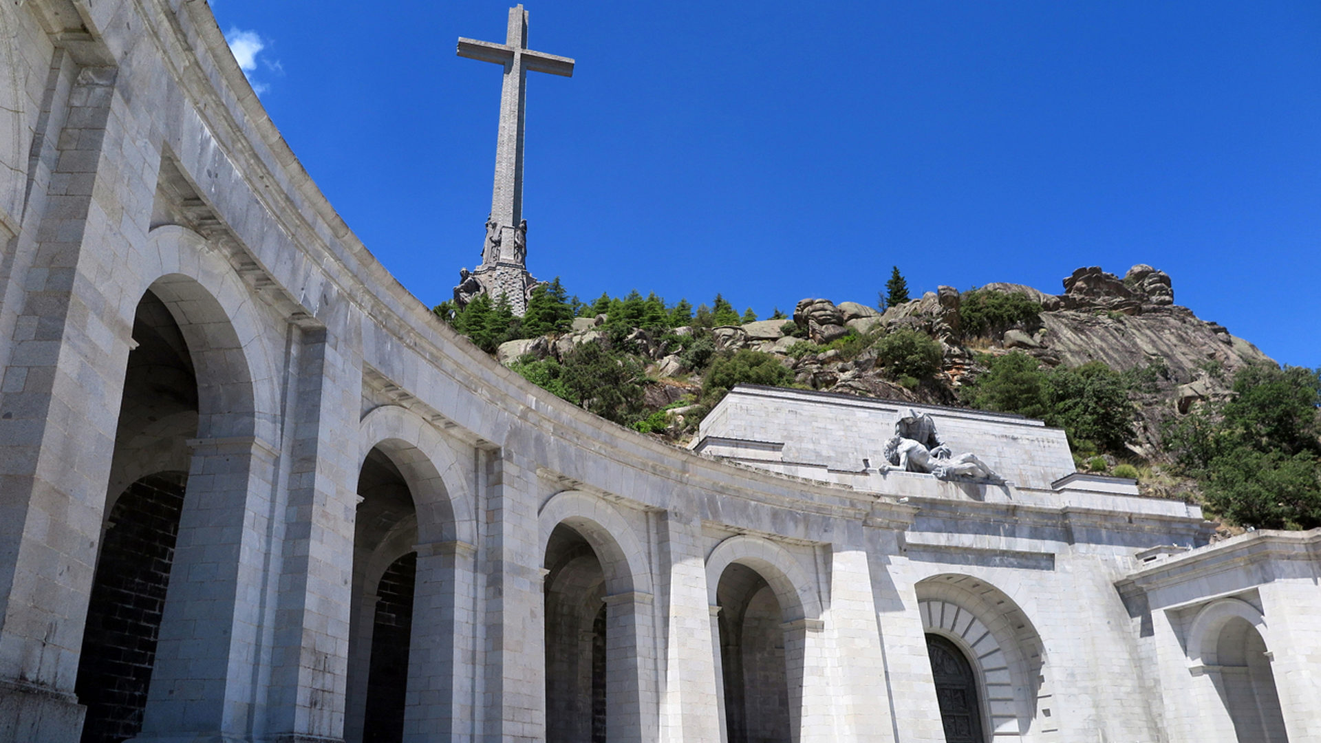 Mausoleum im Valle de los Caidos, wo sich Francos Grab befindet