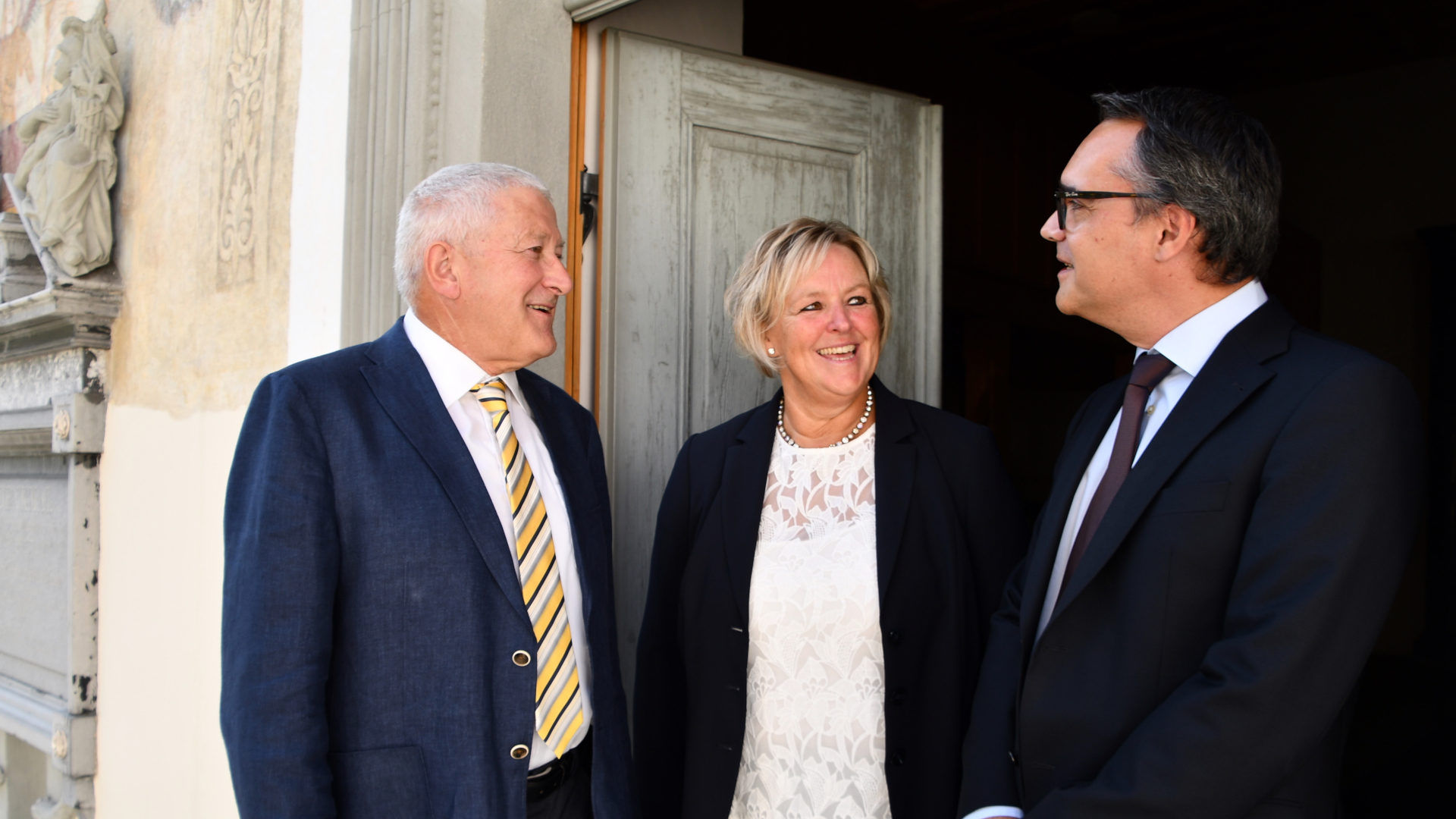 Als sie das Amt übernahm, wusste sie noch nicht, welche Affären sie beschäftigen werden: Monika Rebhan Blättler (Mitte) mit Daniel Amstad (links) und Klaus Odermatt (rechts).