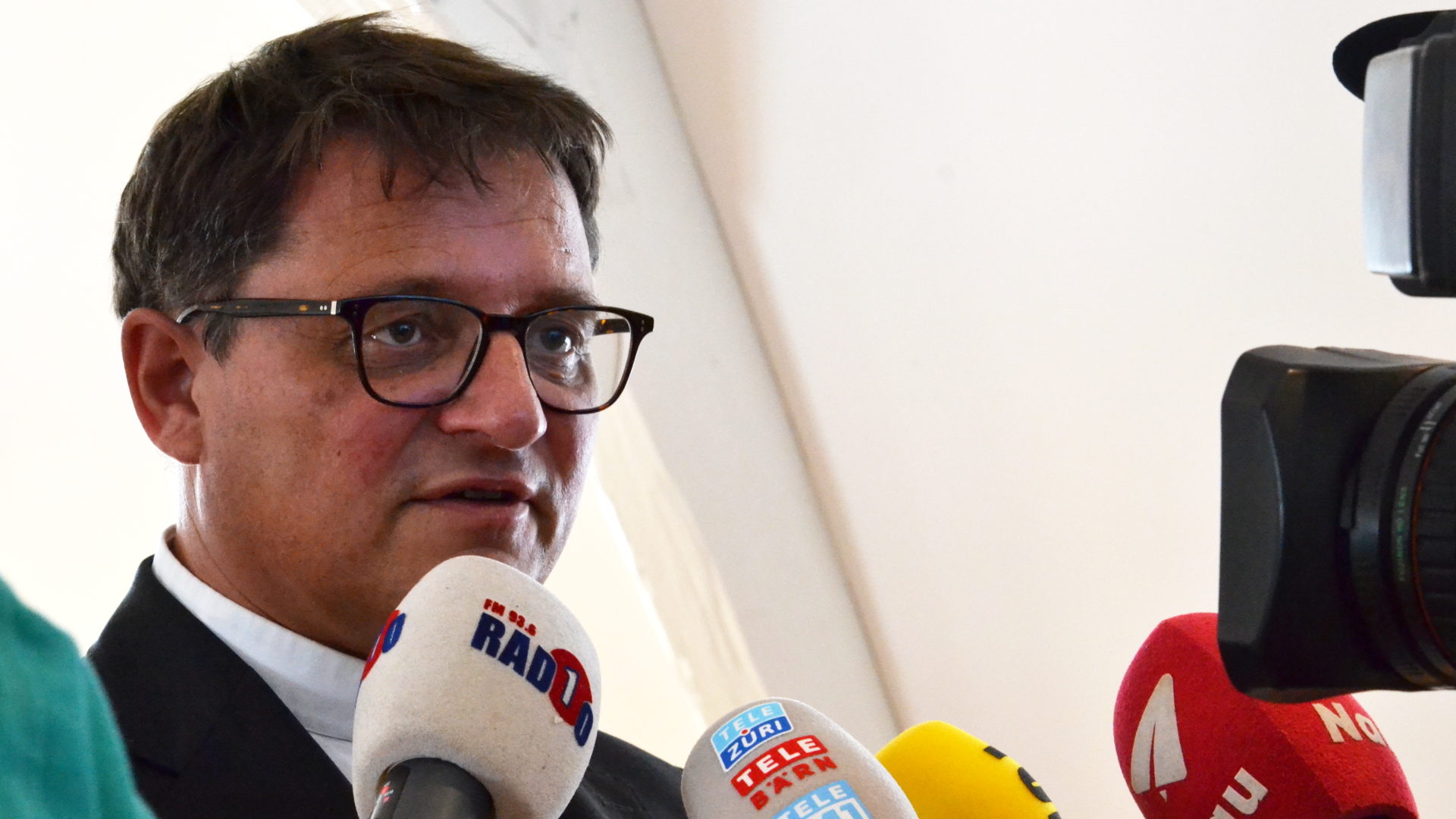 Bischof Felix Gmür steht Medien Red und Antwort zum Thema "Sexueller Missbrauch"