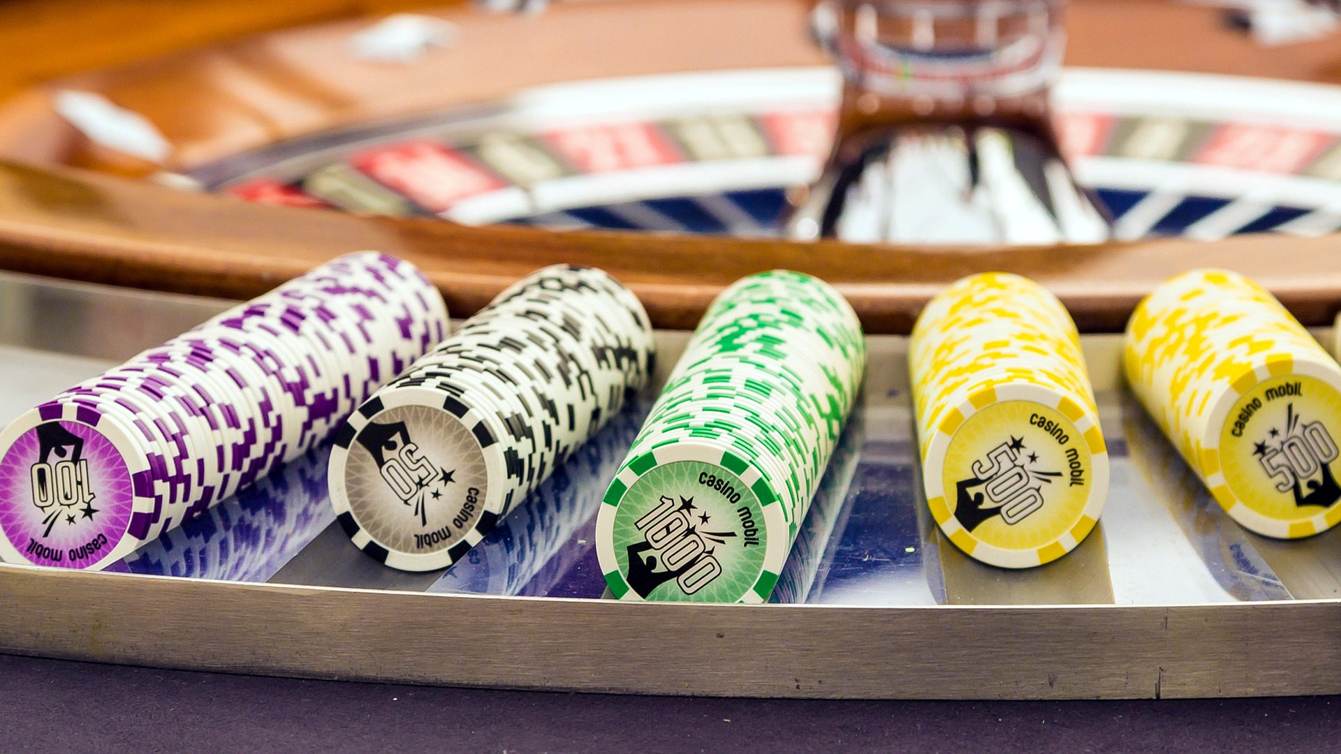Reichlich viel Geld in Spieljetons