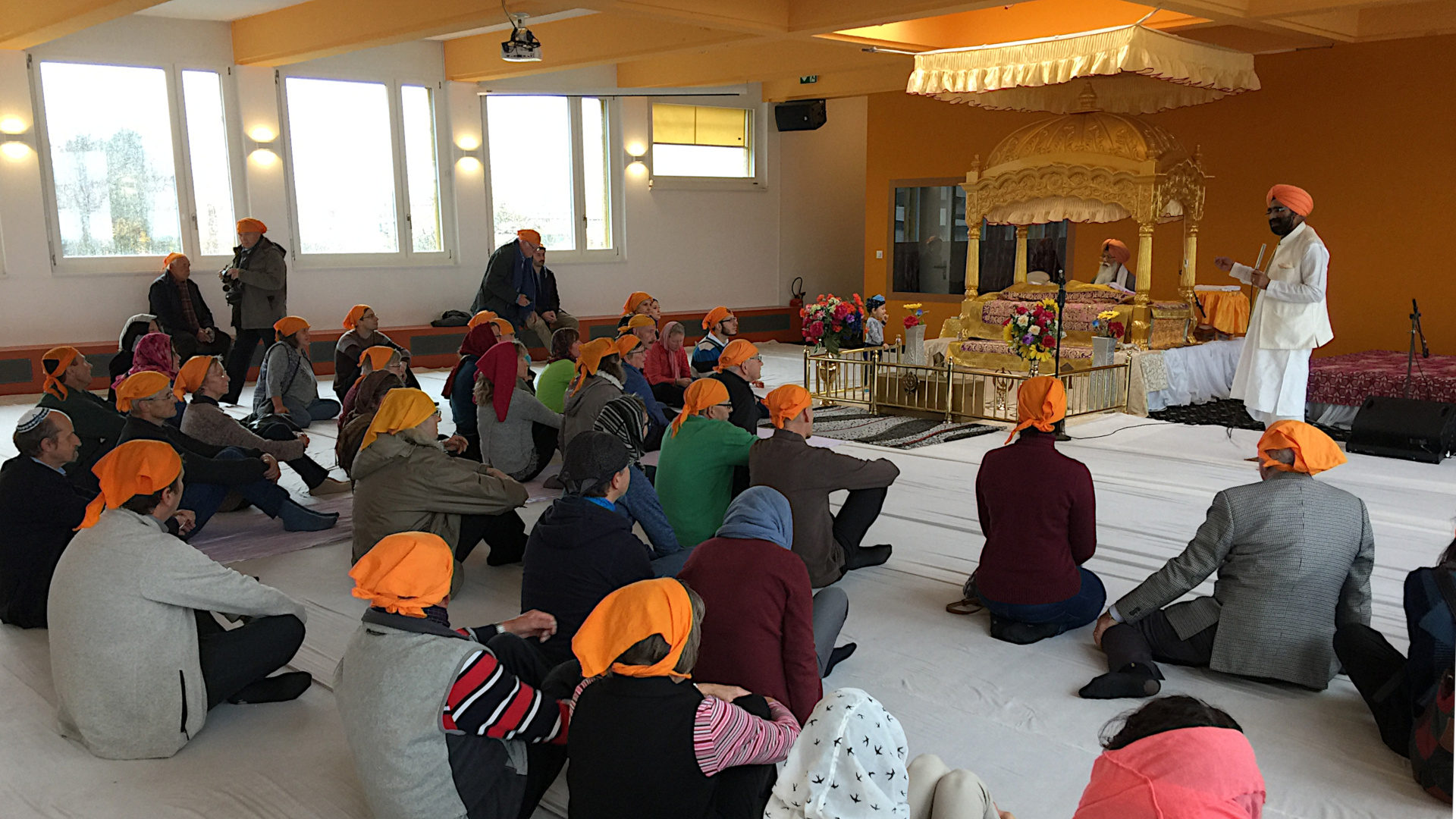 Besuch im Sikh-Tempel in Däniken SO.