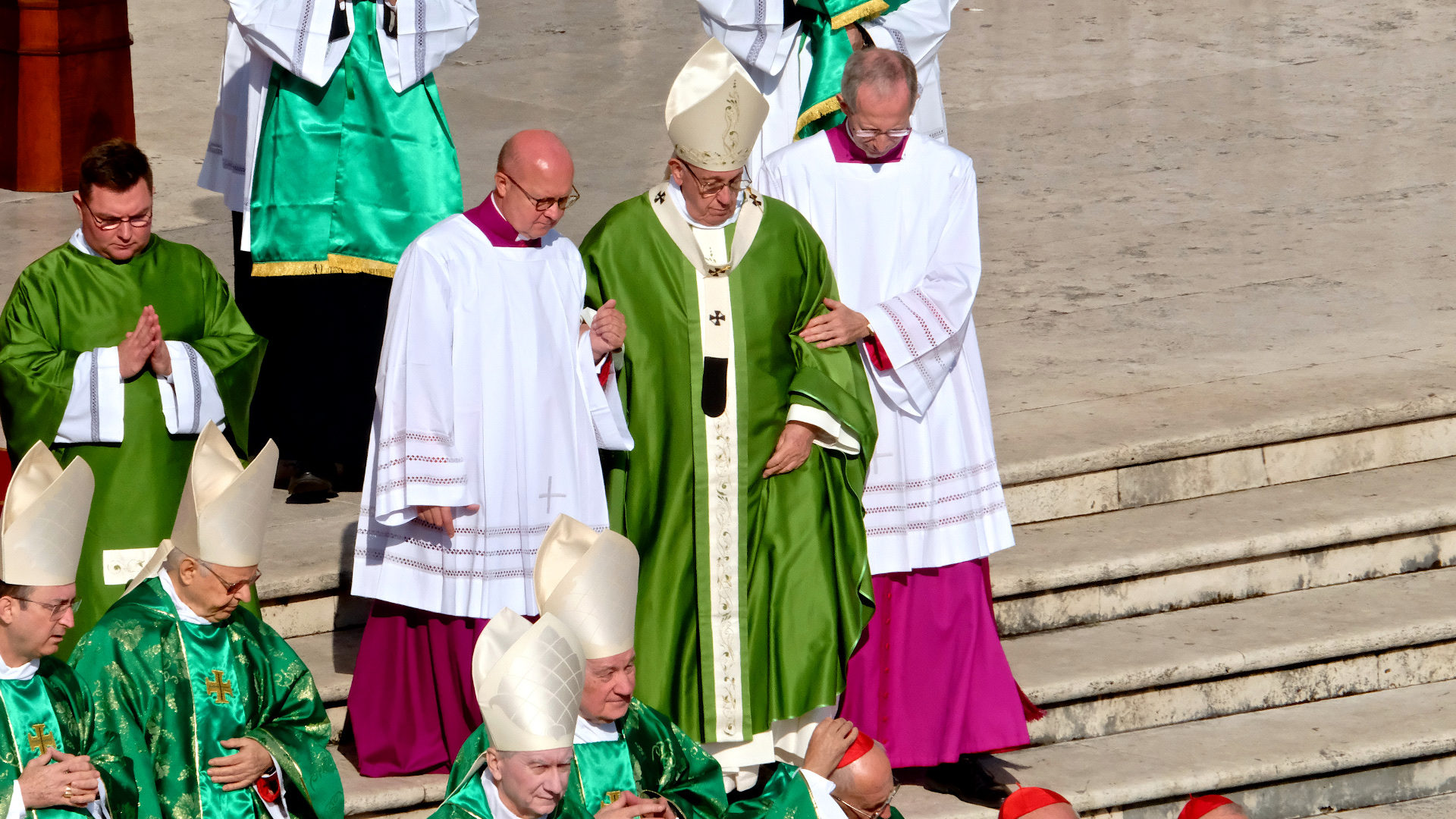 Papst Franzikus am Eröffnungsgottesdienst der Jugendsynode