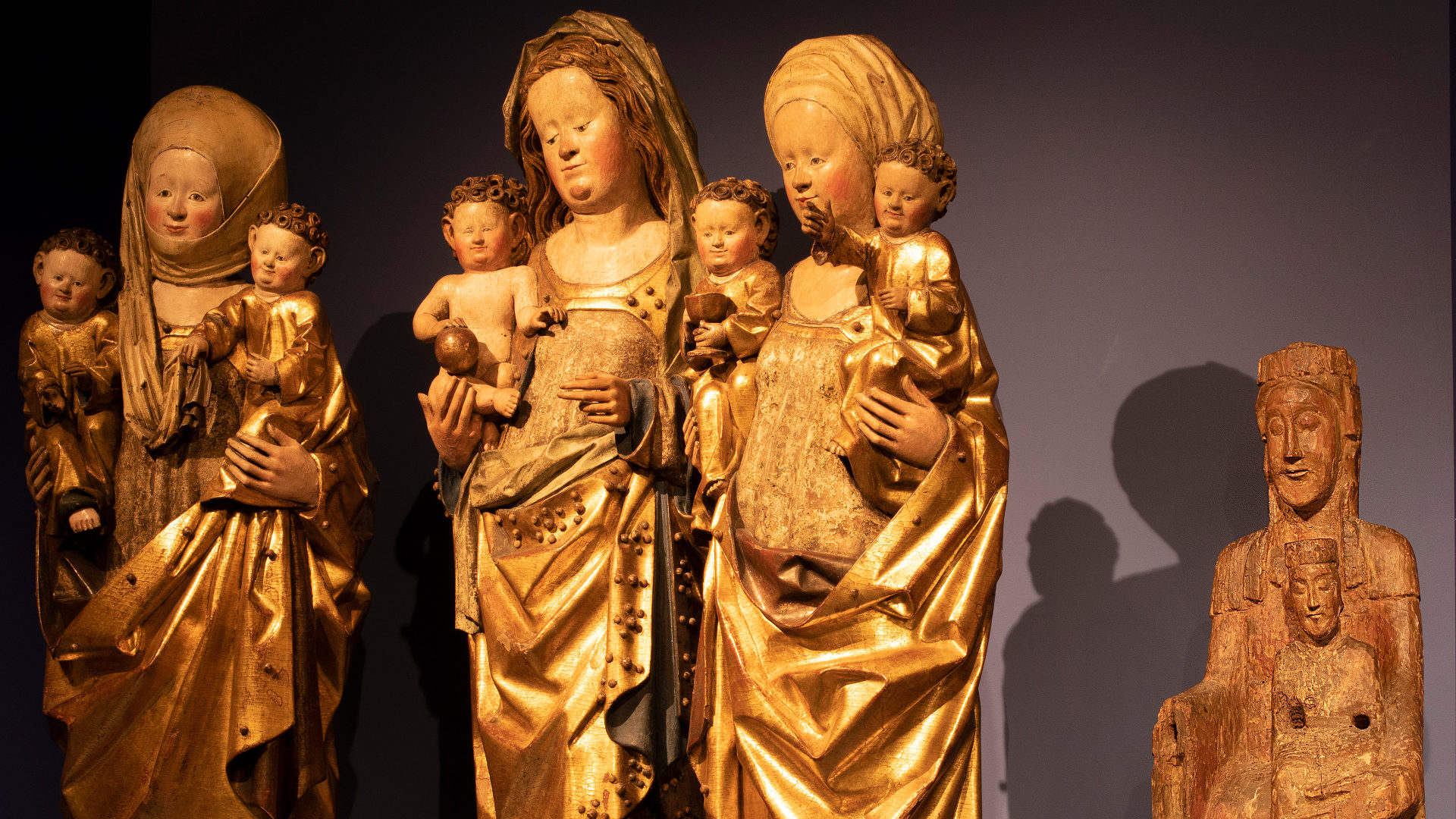 Marienstatuen