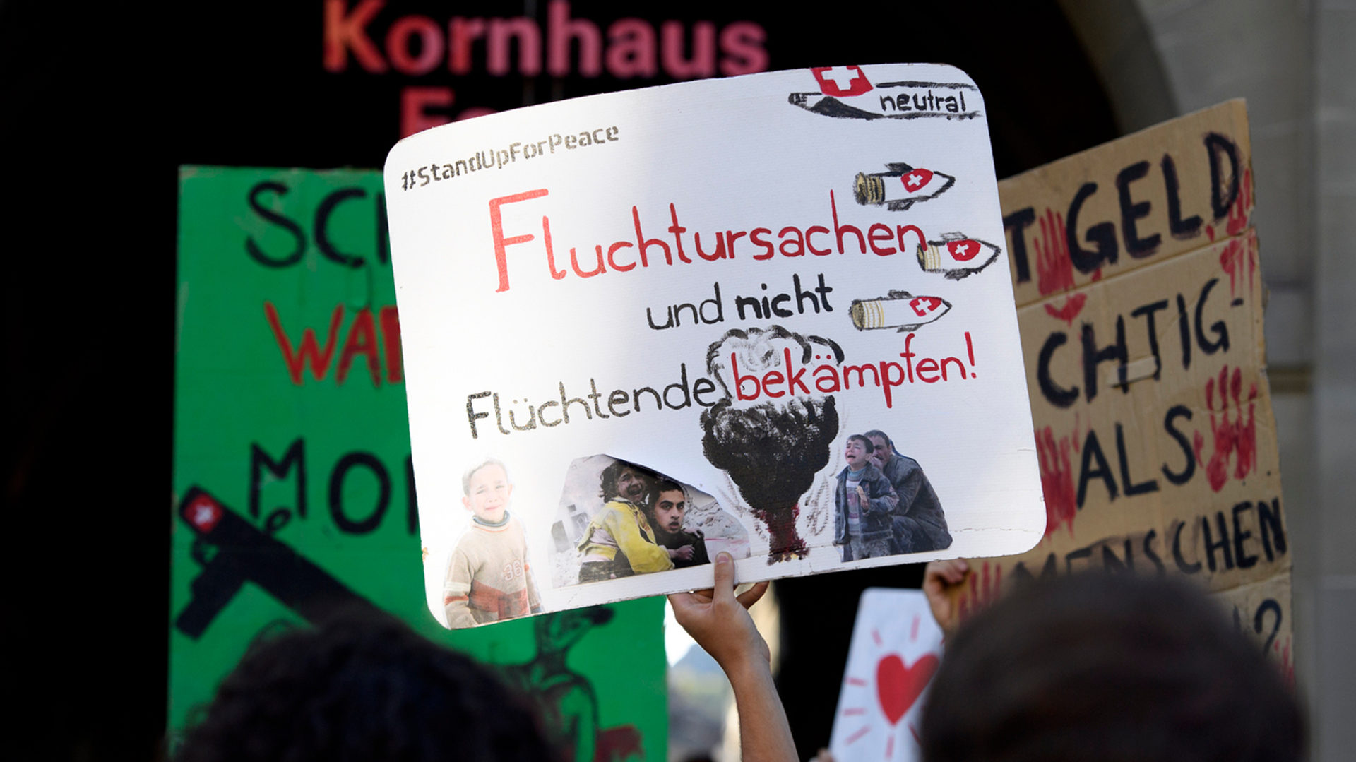 Kundgebung gegen Waffenexporte in Bern