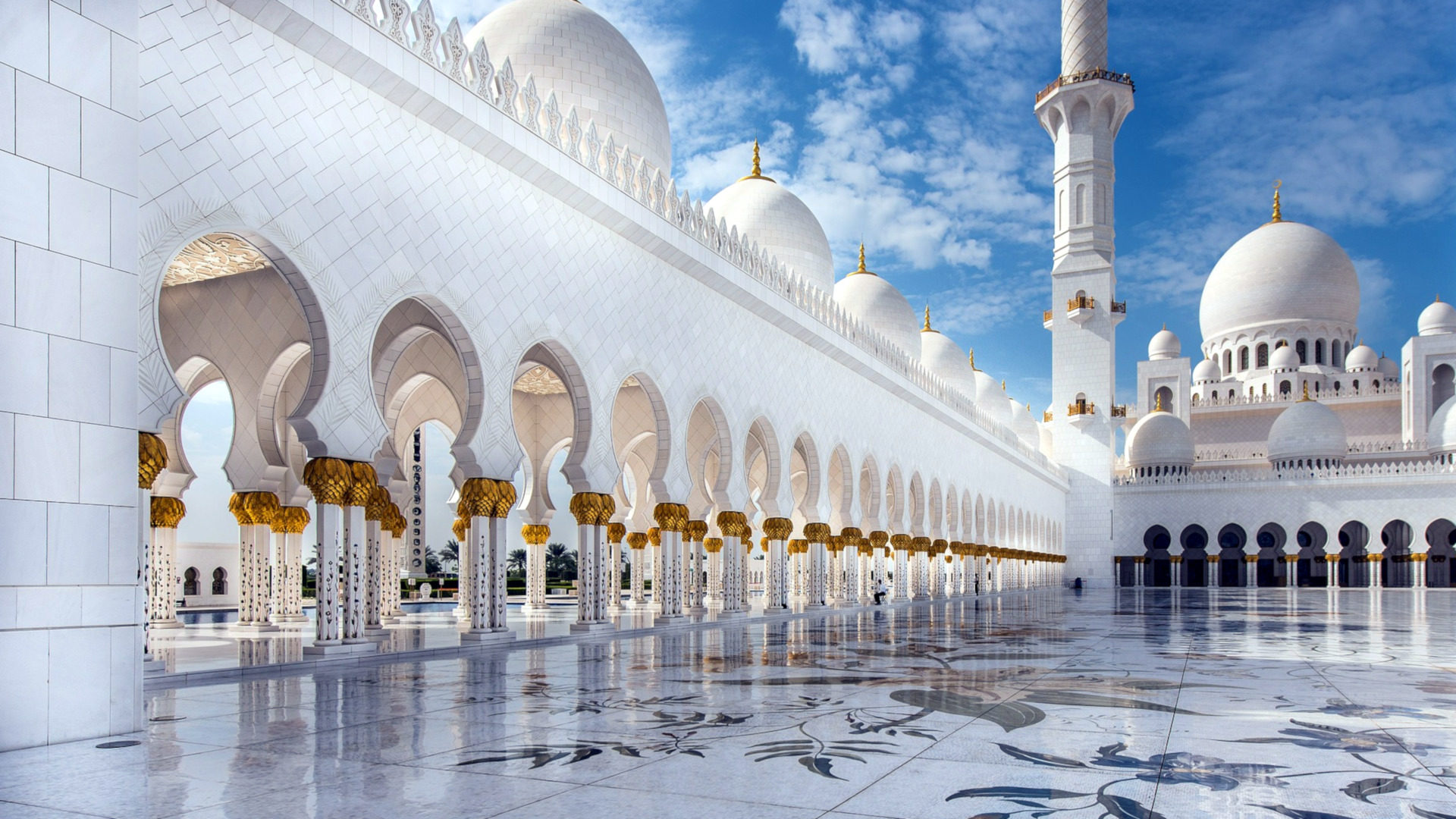 Die Scheich-Zayid-Moschee in Abu Dhabi