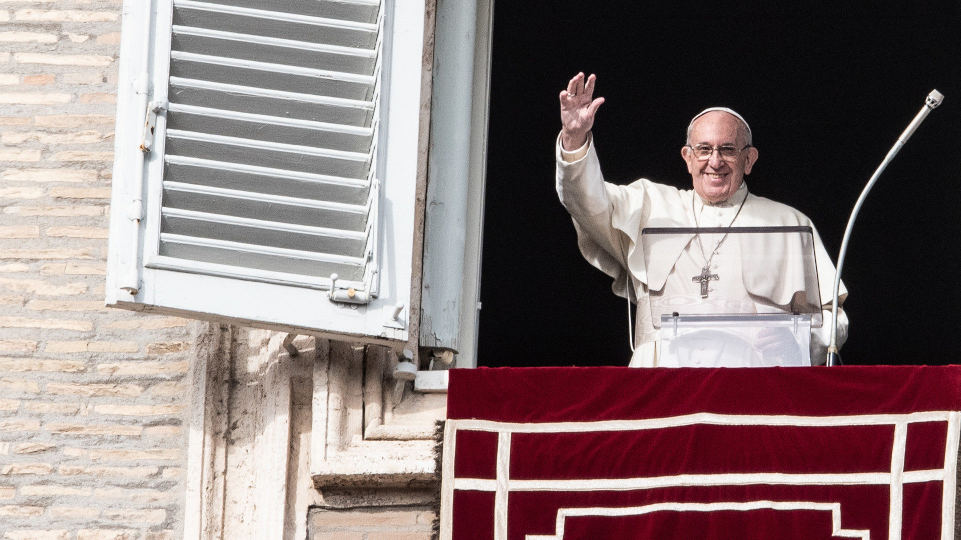 Papst Franziskus beim Angelus-Gebet auf dem Petersplatz, 16. Dezember 2018