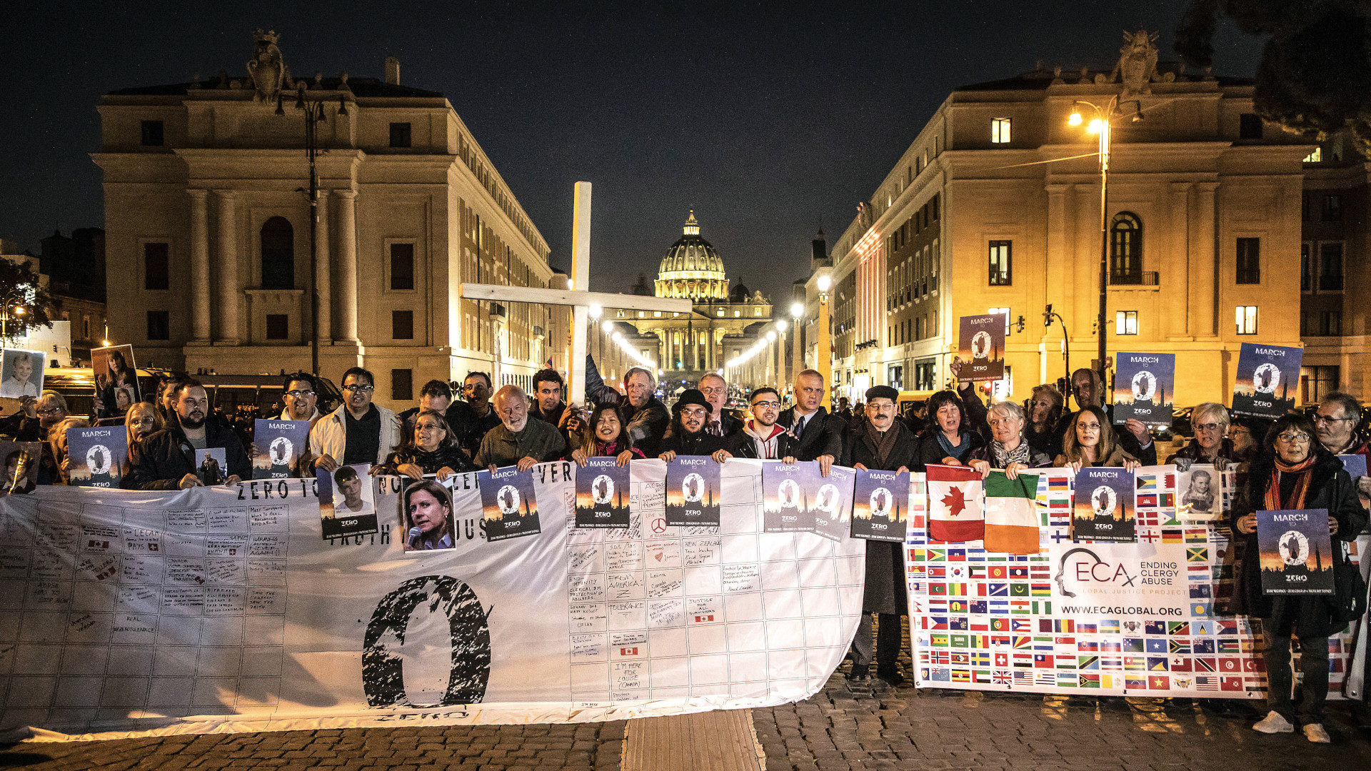 Mahnwache von Missbrauchsopfern während Anti-Missbrauchsgipfel in Rom, 2019