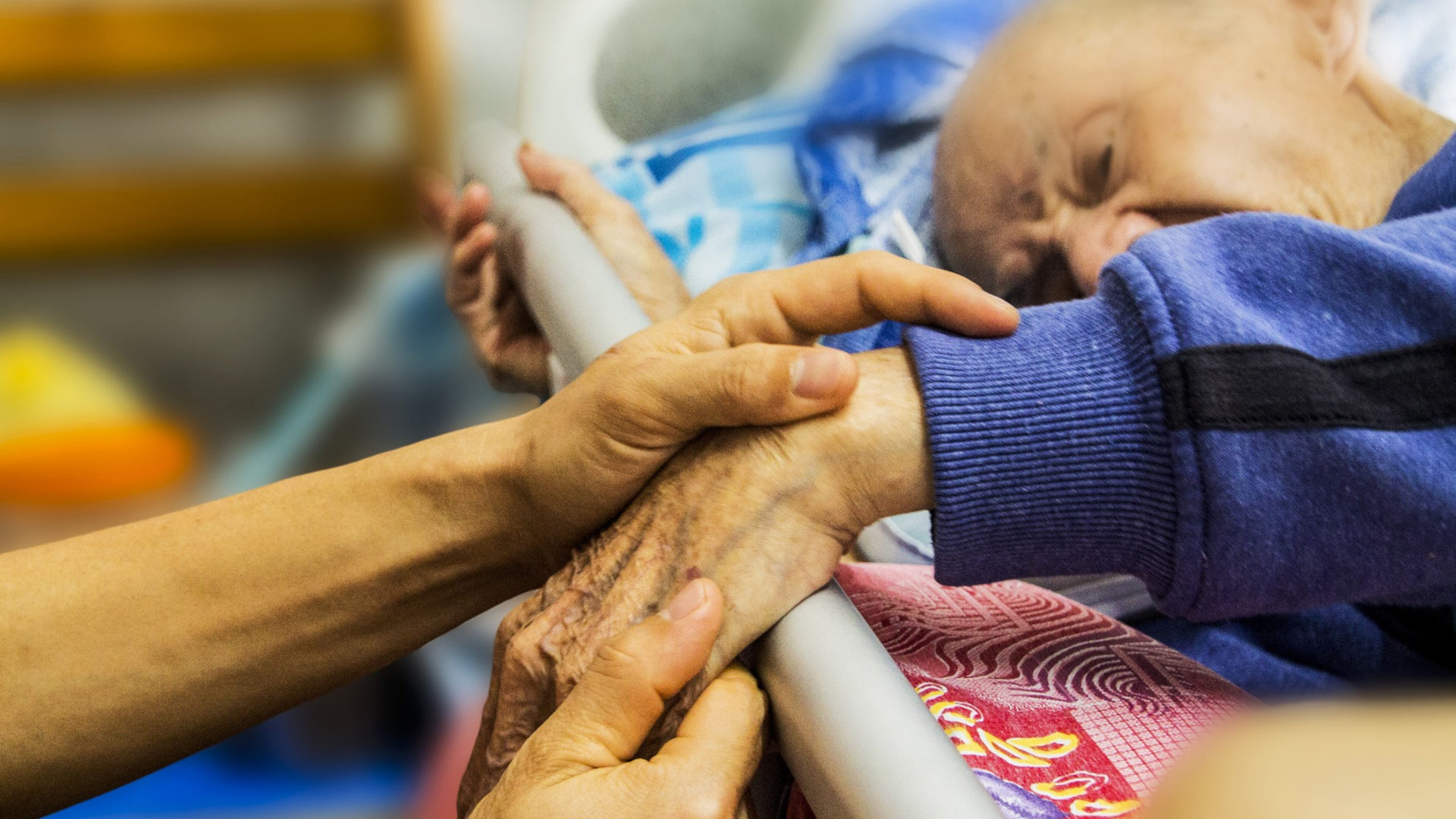 Freiwillige Krankenpflege ist oftmals Sache von Frauen.