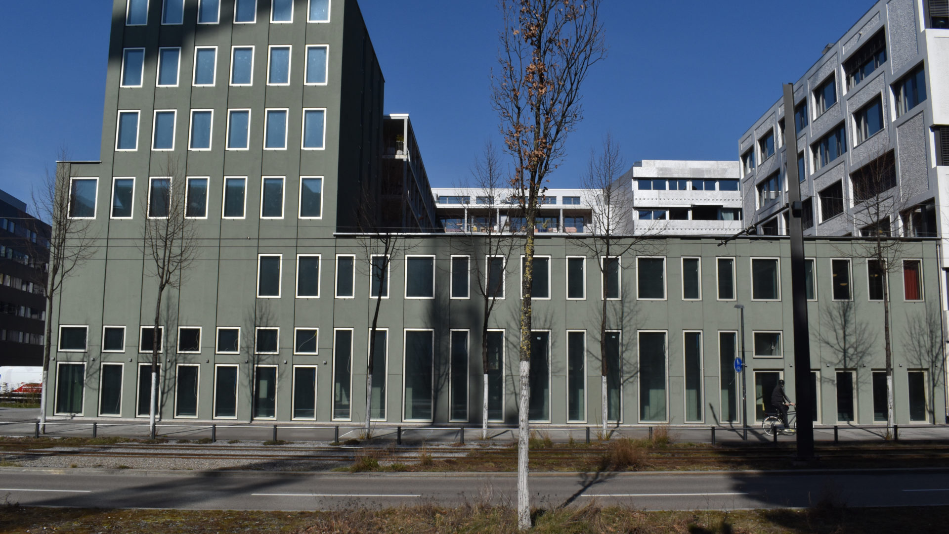 Pfingstweidstrasse 28 - Zentrum für Interreligiösen Dialog (ZIID) und Paulus-Akademie unter einem Dach.