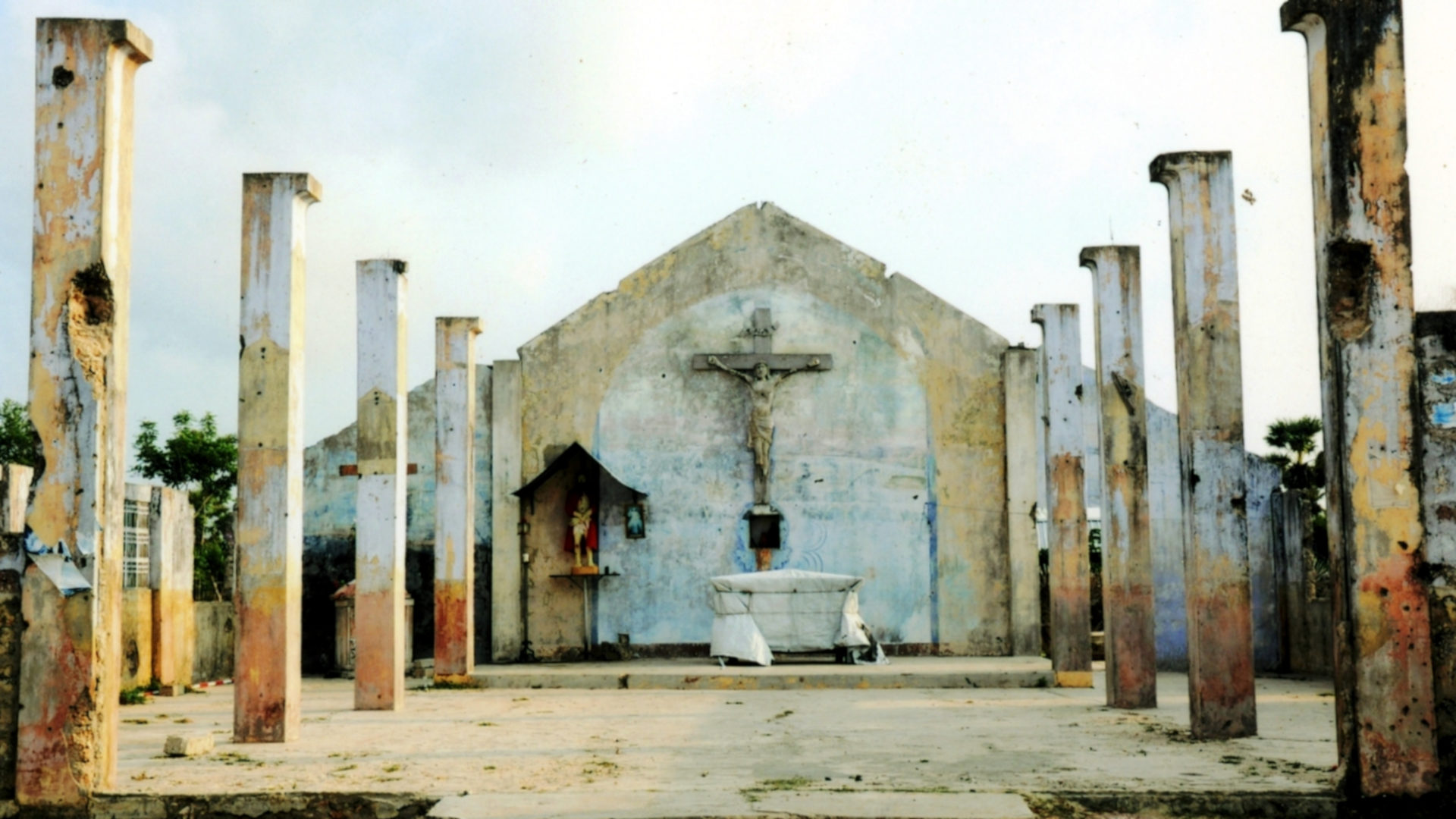 Während des Bürgerkrieges in Sri Lanka zerstörte Kirche