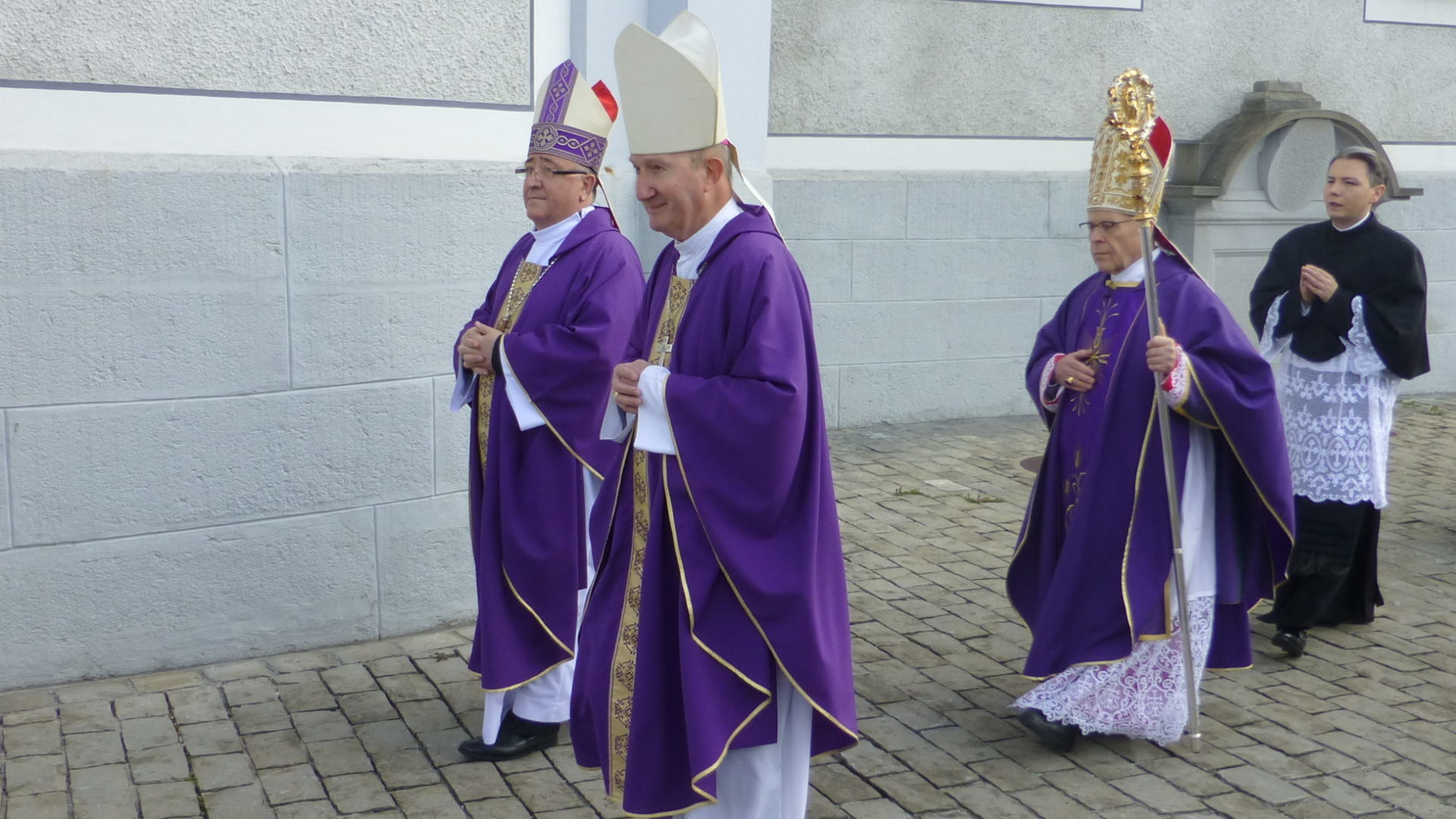 Peter Bürcher ging am 6. April vor Vitus Huonder - anlässlich der Priesterweihe in Schwyz