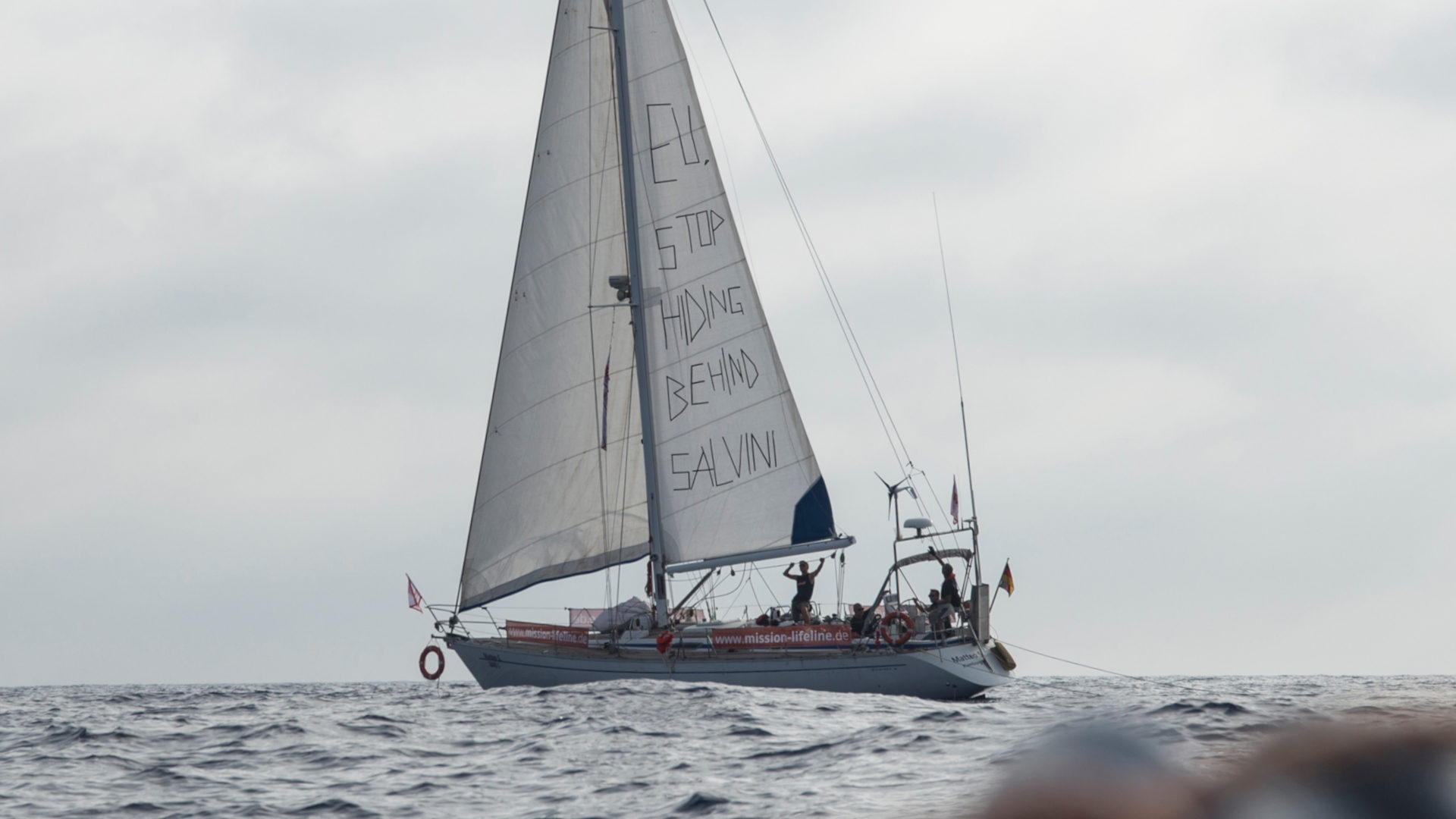 Operation "Yachtfleet": Seenotretter versuchen, das Ertrinken von Flüchtlingen auf dem Mittelmeer zu verhindern.