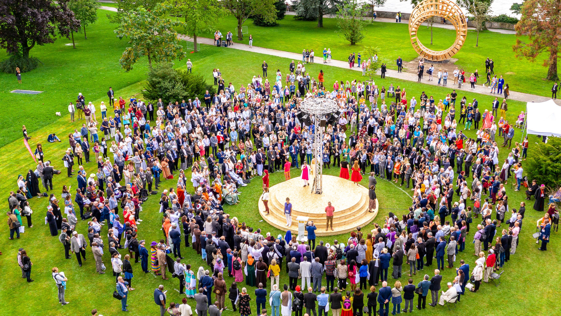 Rund 900 Personen nahmen 2019 am internationalen Religionstreffen in Lindau teil.