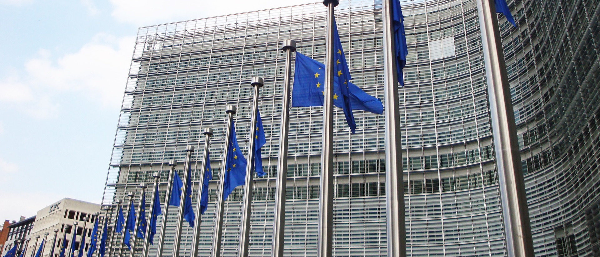 Vor dem EU-Sitz in Brüssel.