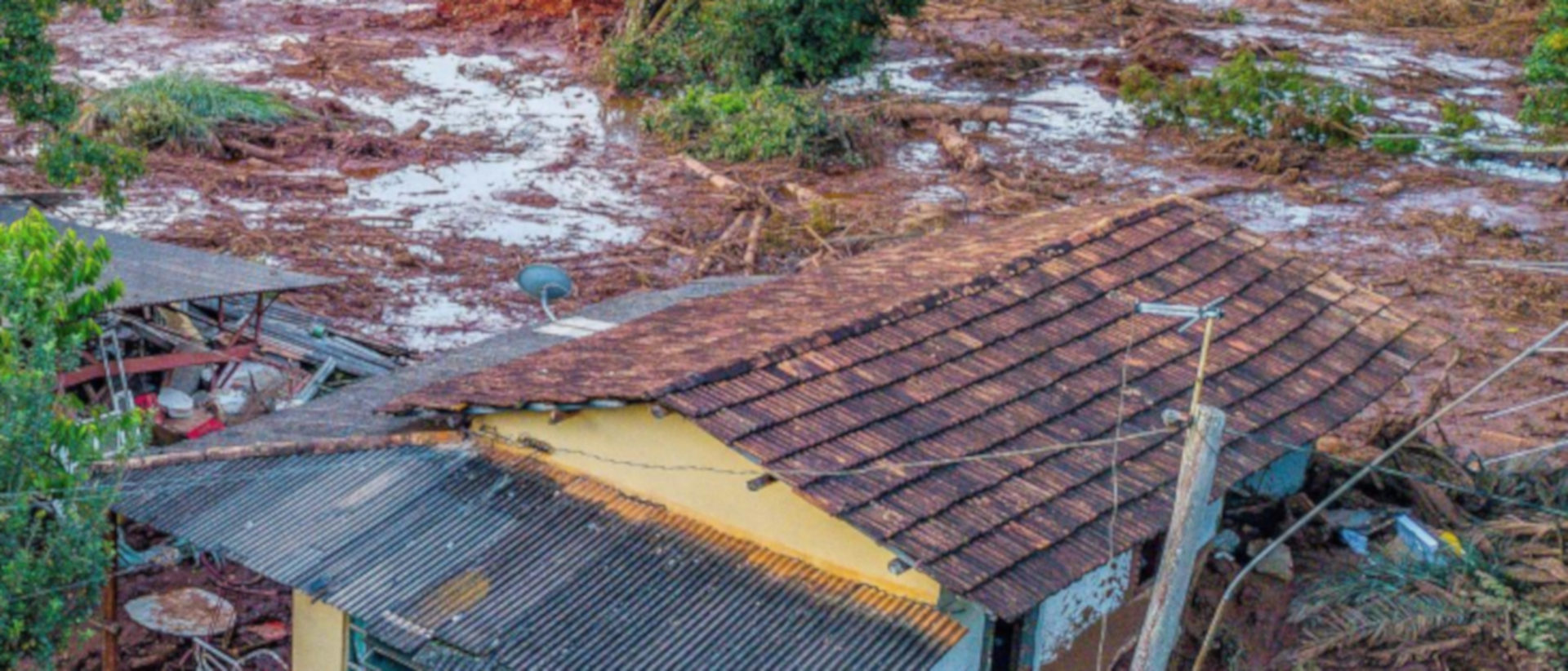Eingriffe in die Natur fordern ihren Preis - Staudamm-Bruch in Brasilien