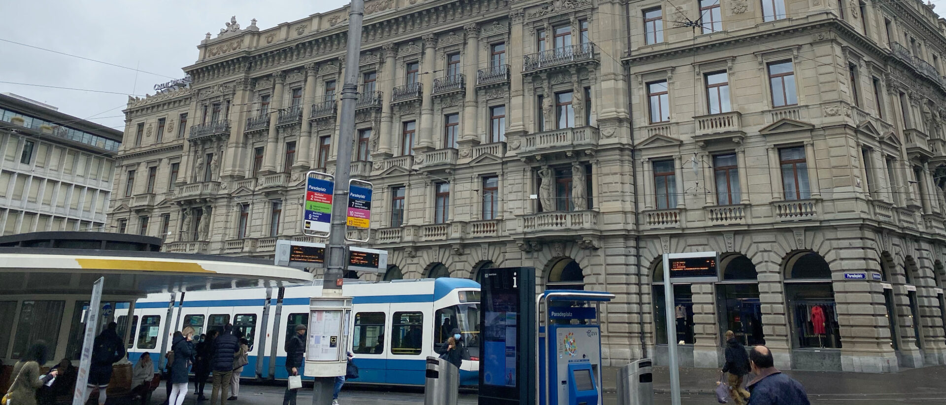 Die "Credit Suisse" am Zürcher Paradeplatz.