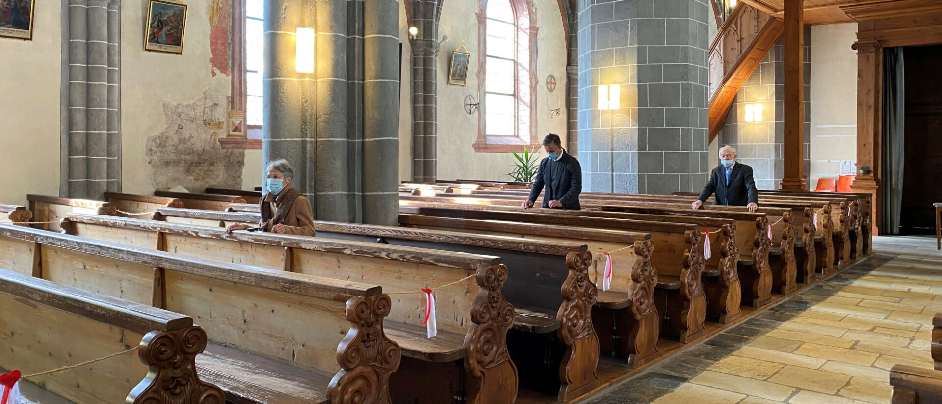 Im Oktober 2020 durften im Wallis Gottesdienste nur mit zehn Menschen stattfinden. Hier in St. Stephan, Leuk-Stadt (Wallis).