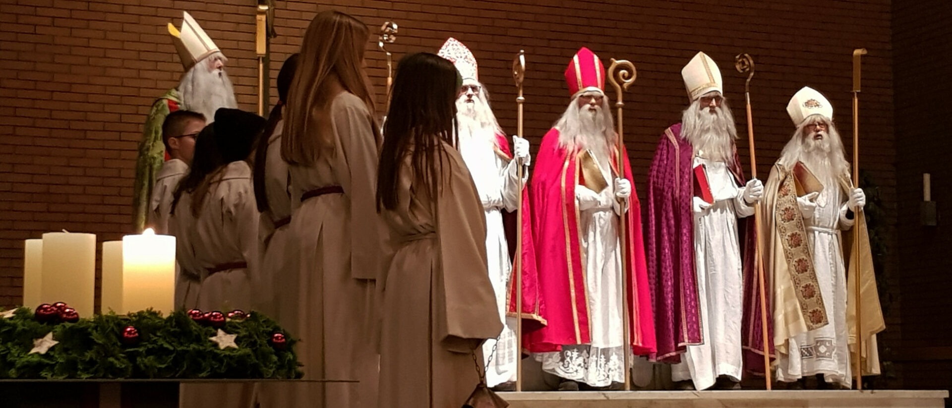 Besuch der Chläuse in einem Gottesdienst