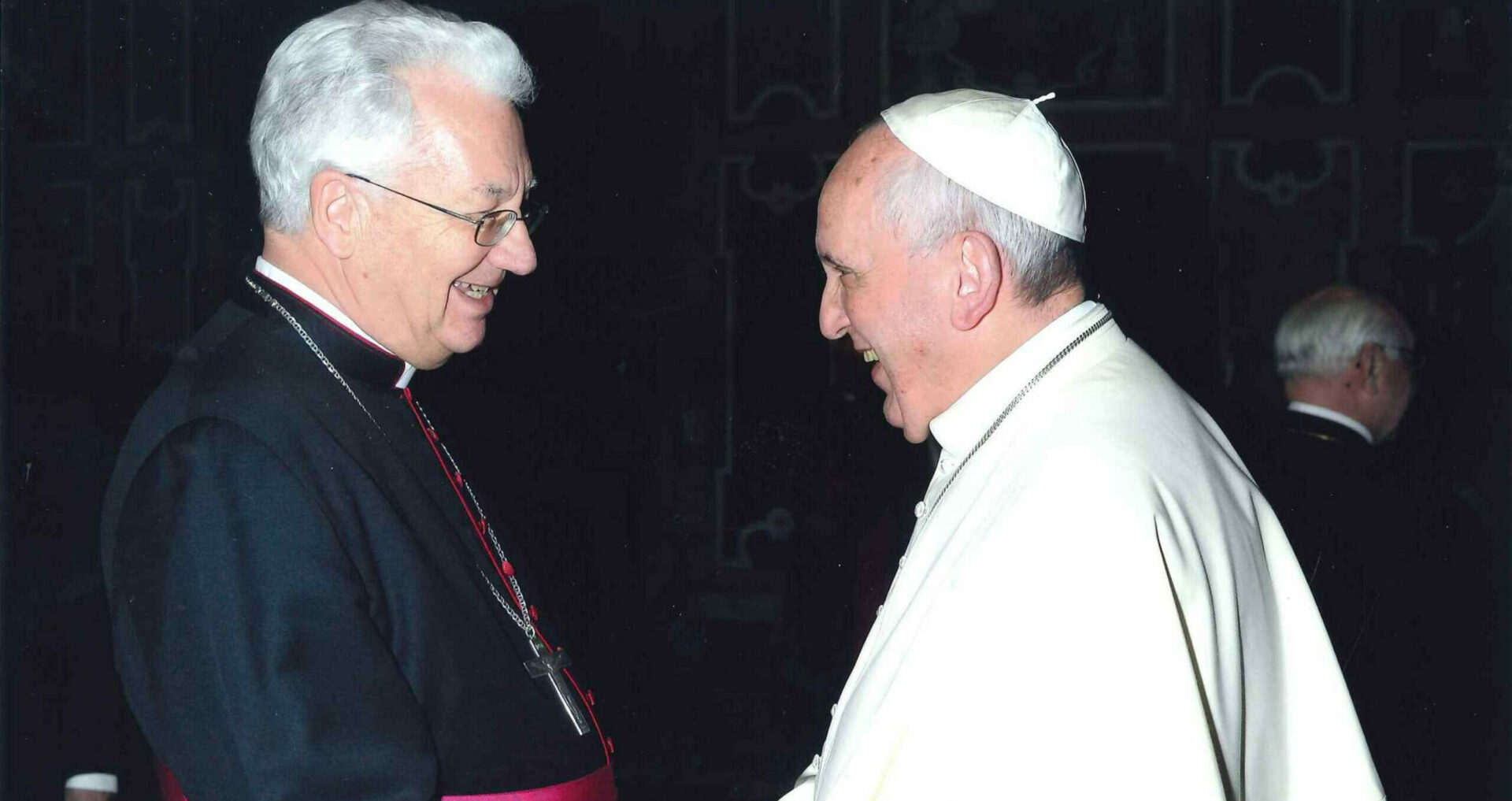 Weihbischof Martin Gächter mit Papst Franziskus