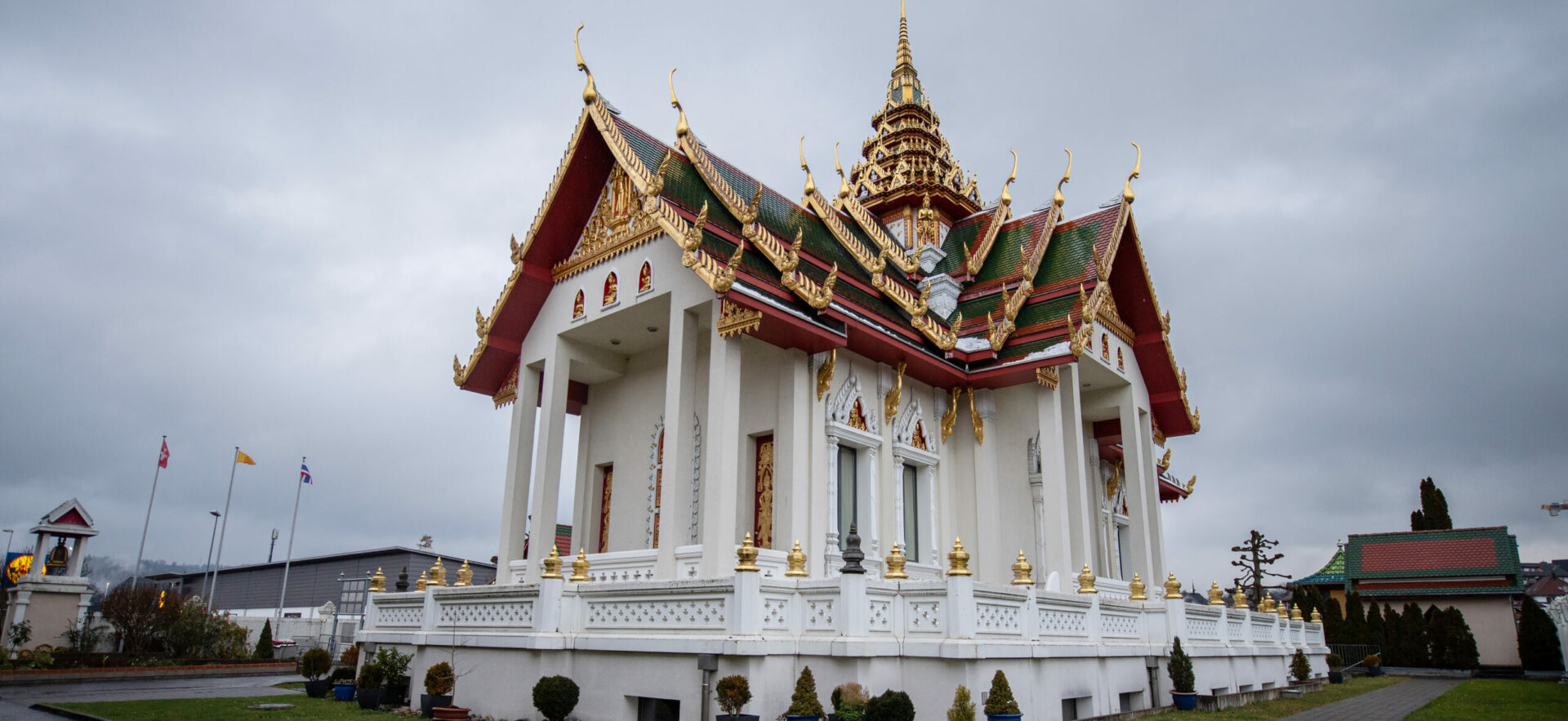 Seit 2003 steht der Tempel «Wat Srinagarindravararam» im Kanton Solothurn.
