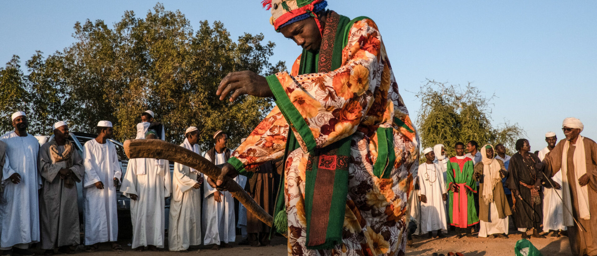 Sufisten tanzen auf dem Friedhof Hamed al-Nil in Omdurman nahe Khartum (Sudan) am 28. Februar 2020.