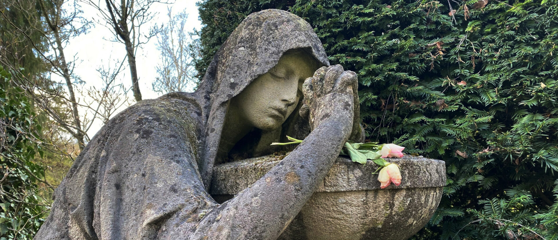 Ein Gebet in Stein gemeisselt, auf dem Friedhof in Tübingen.