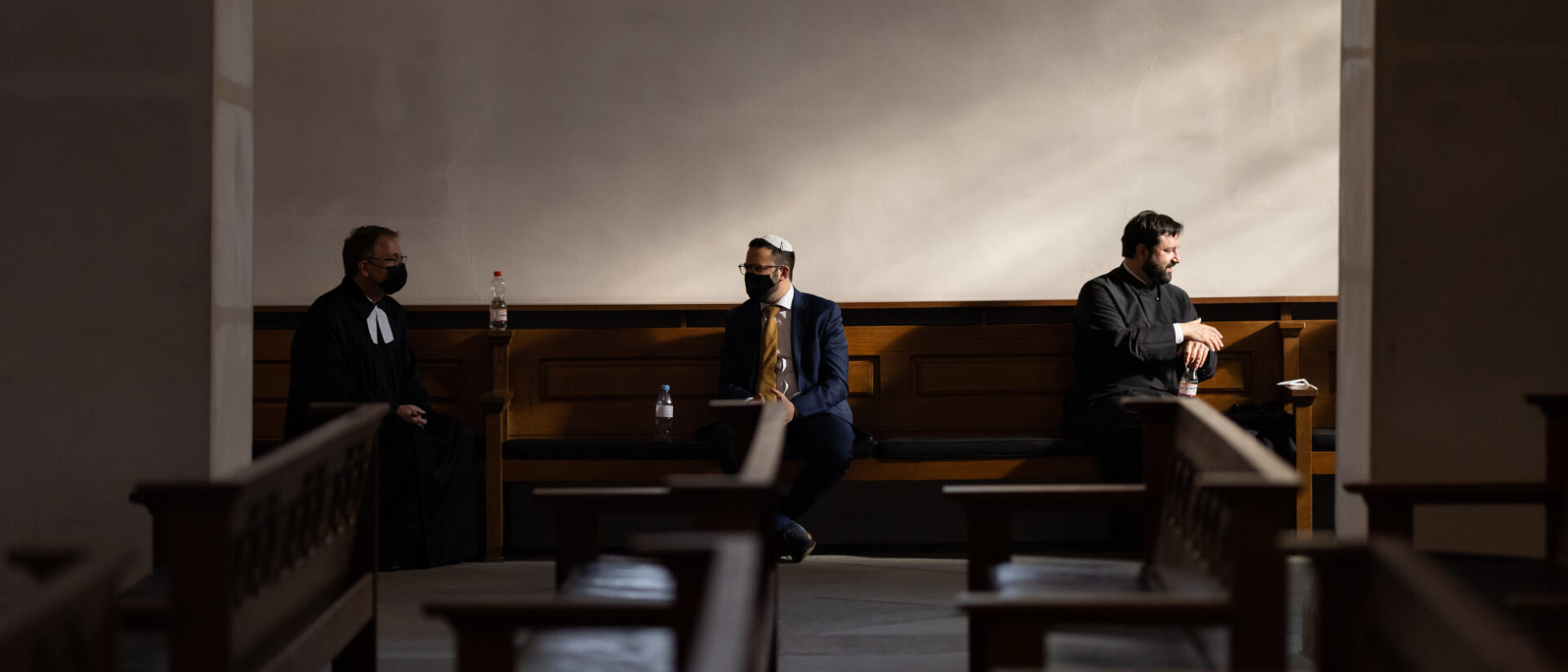 Unterschiedliches Ordinationsverständnis: von links Michel Müller (reformiert), Noam Hertig (jüdisch) und Stefanos Athanasiou (griechisch-orthodox).