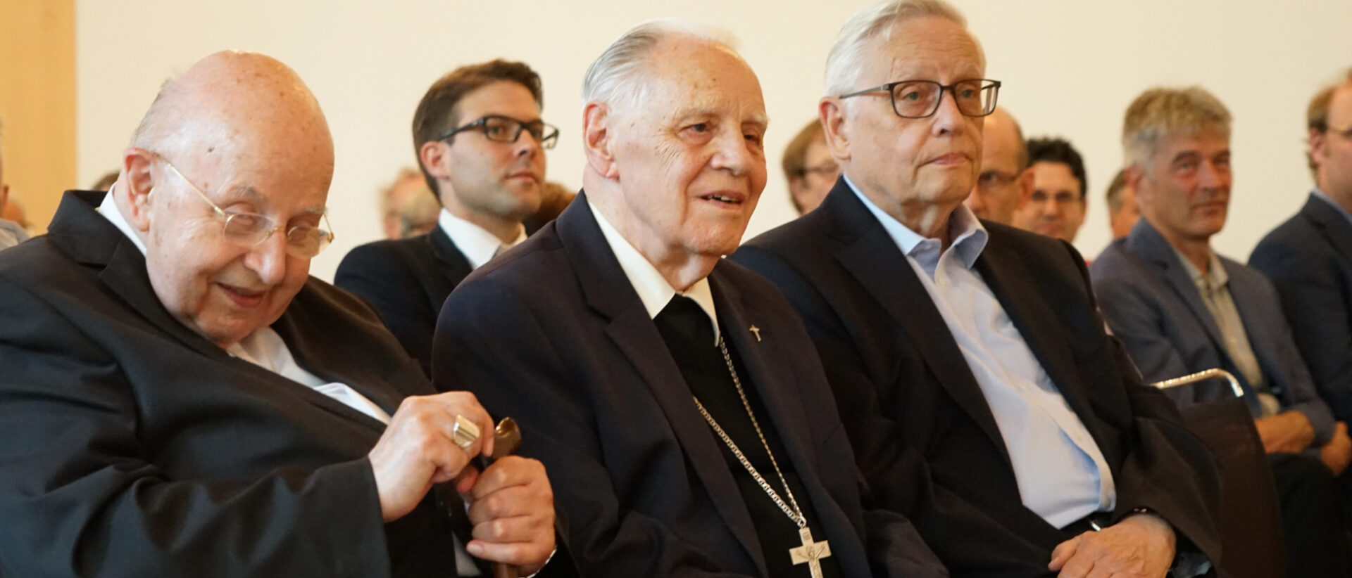 Von links Kardinal Karl-Josef Rauber, Weihbischof Peter Henrici und Weihbischof Paul Vollmar