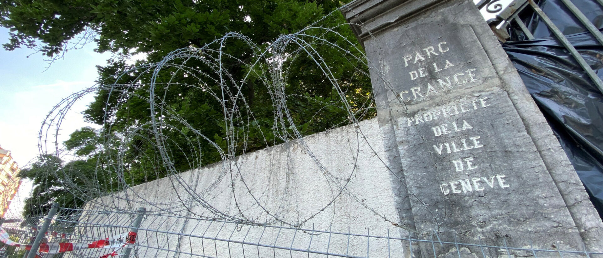 Der "Parc de la Grange" in Genf gleicht dieser Tage einer Festung.