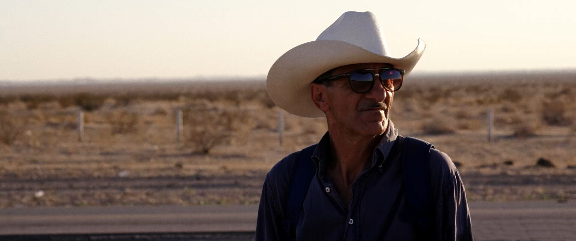 Pasquale «Tony» Donatone an der Grenze zwischen Mexiko und den USA. Filmbild «Tony Driver»