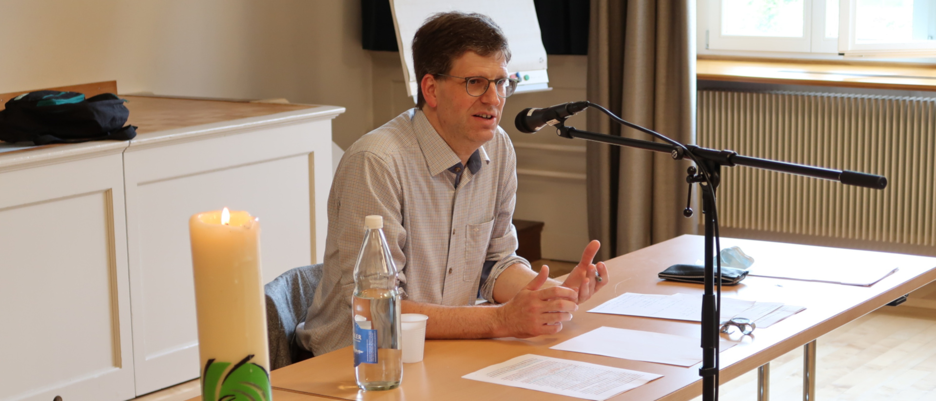 Der Freiburger Moraltheologe Daniel Bogner sieht die Reformfähigkeit der Kirche kritisch.