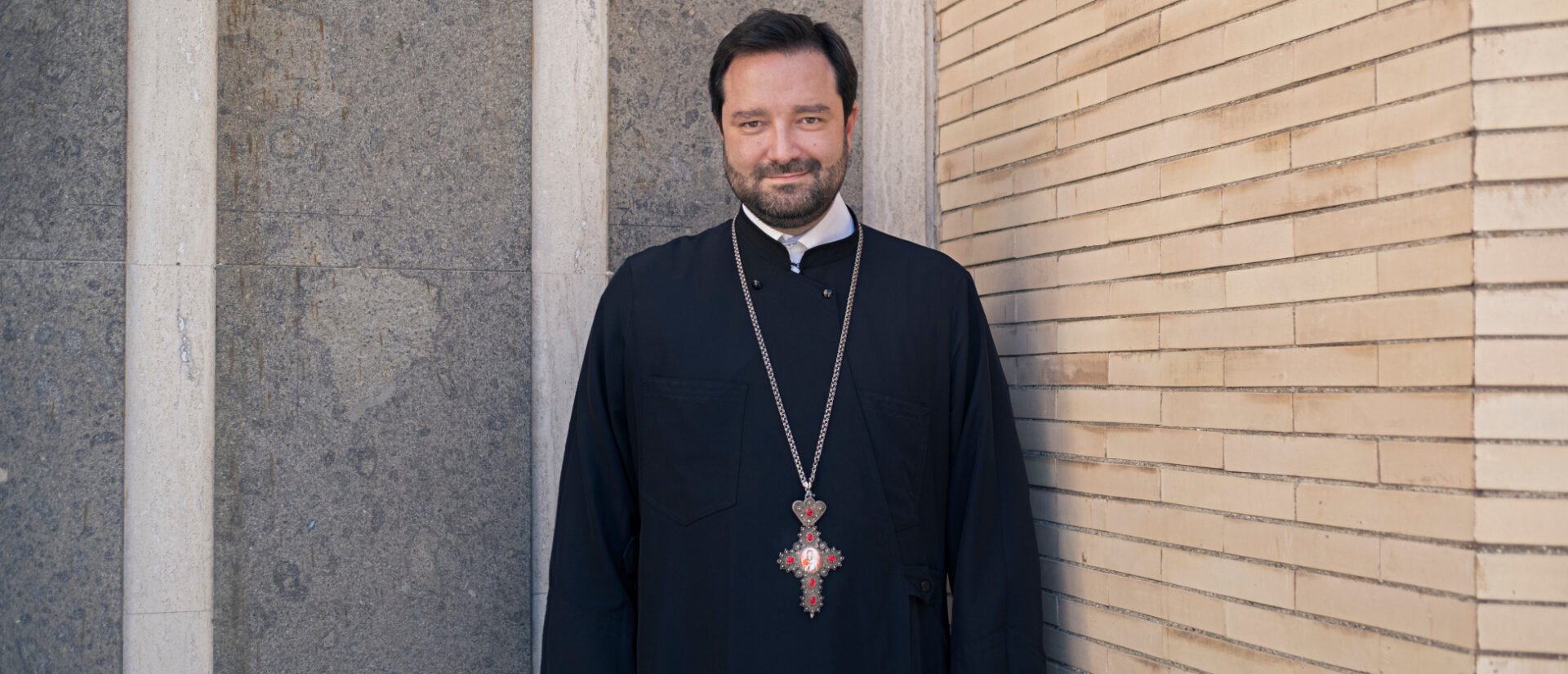 Ein Benedikt-Schüler: Stefanos Athanasiou, Priester der griechisch-orthodoxen Kirche.